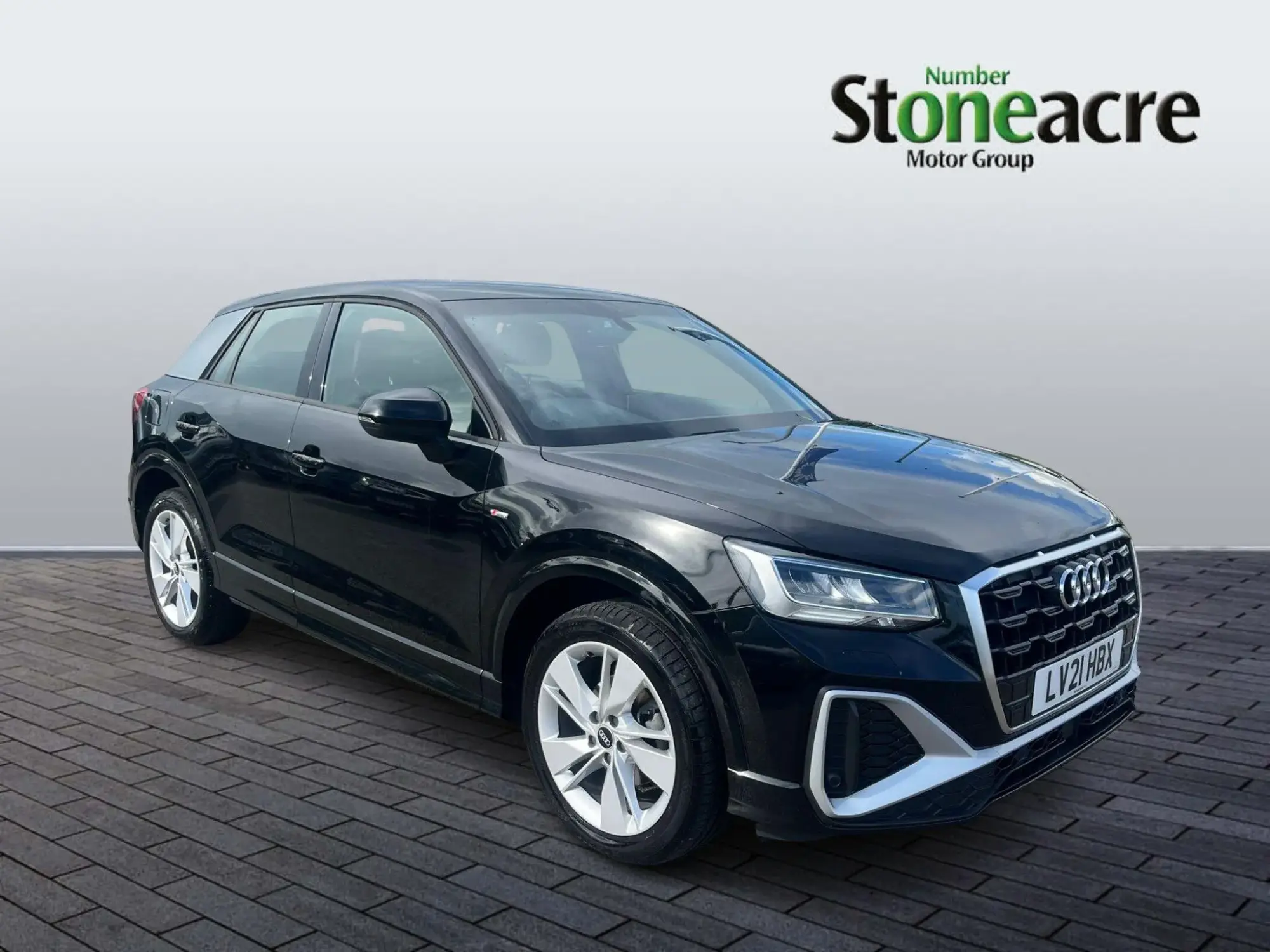 Audi Q2 1.5 TFSI CoD 35 S line S Tronic Euro 6 (s/s) 5dr LV21HBX Image 3