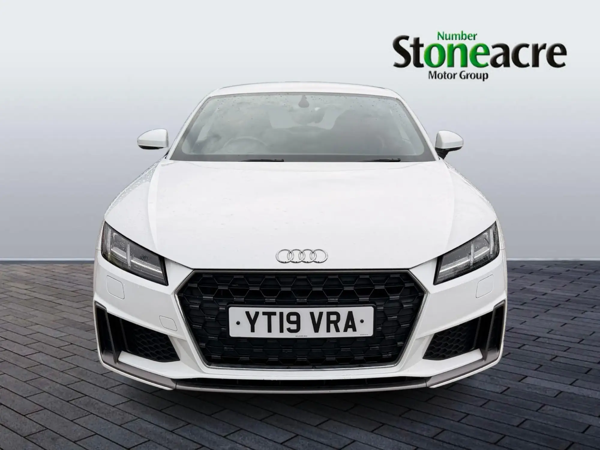 Audi TT 2.0 TFSI 40 S line S Tronic Euro 6 (s/s) 3dr YT19VRA Image 1
