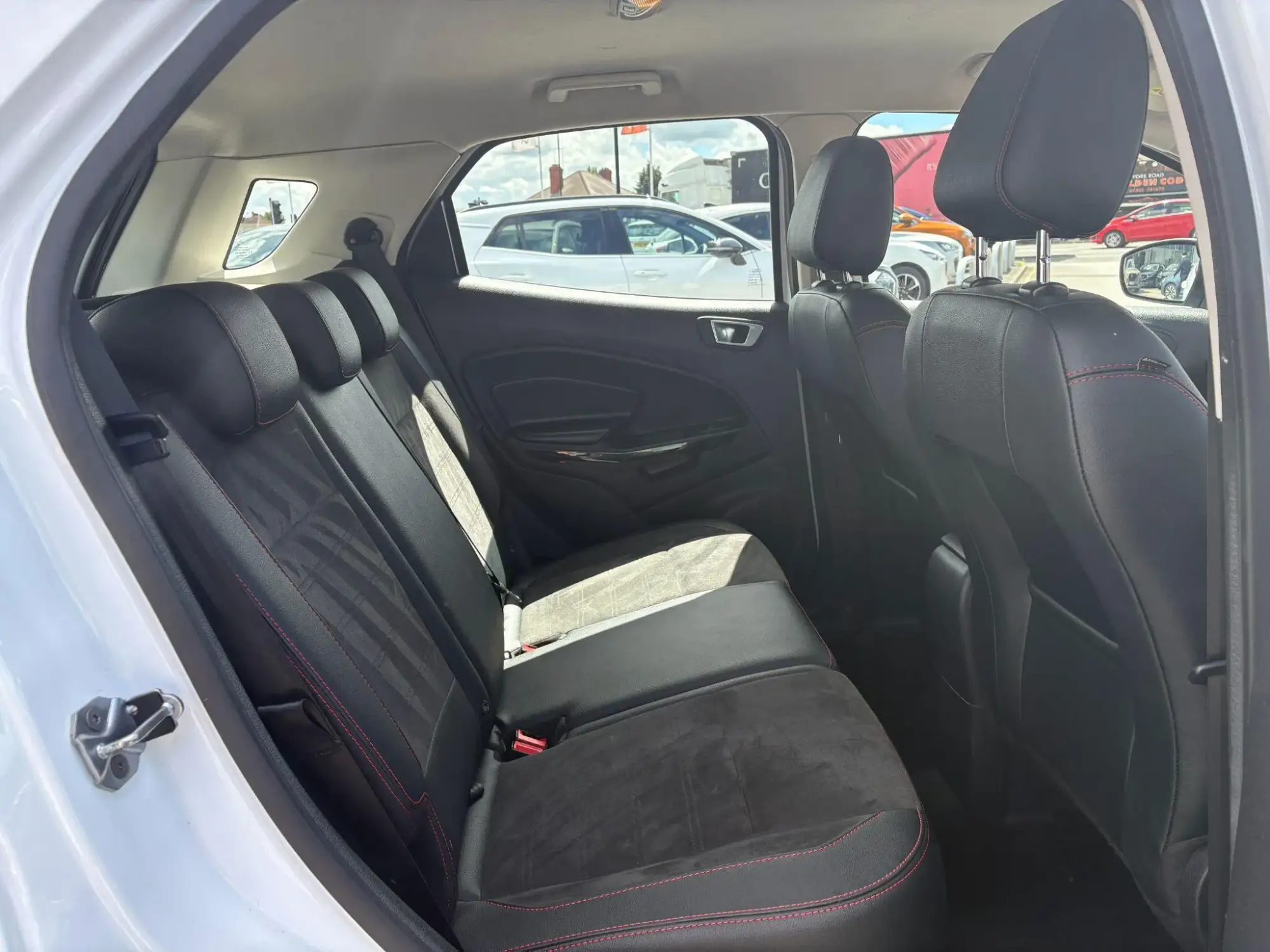 Ford EcoSport Image 13