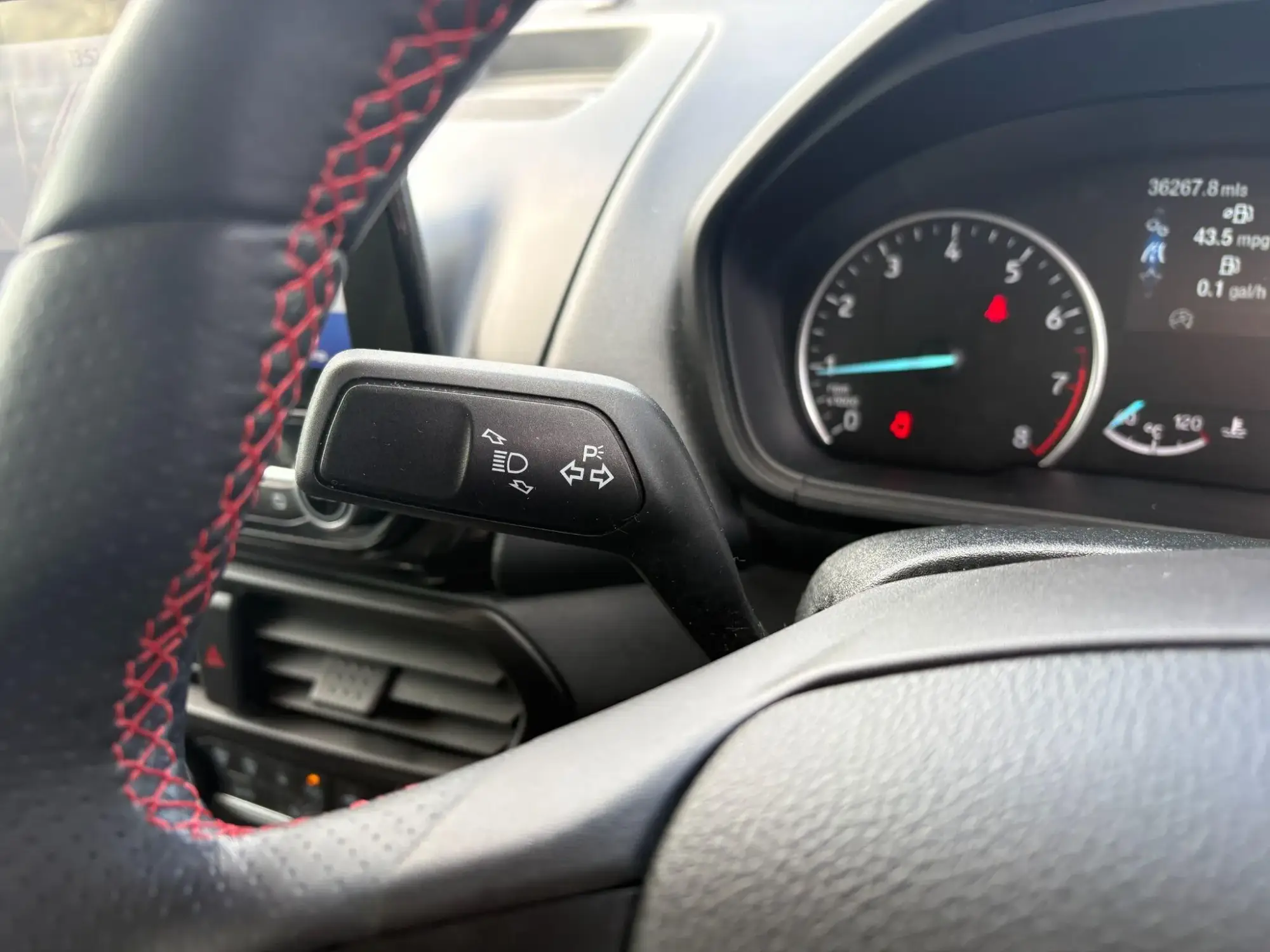 Ford EcoSport Image 16