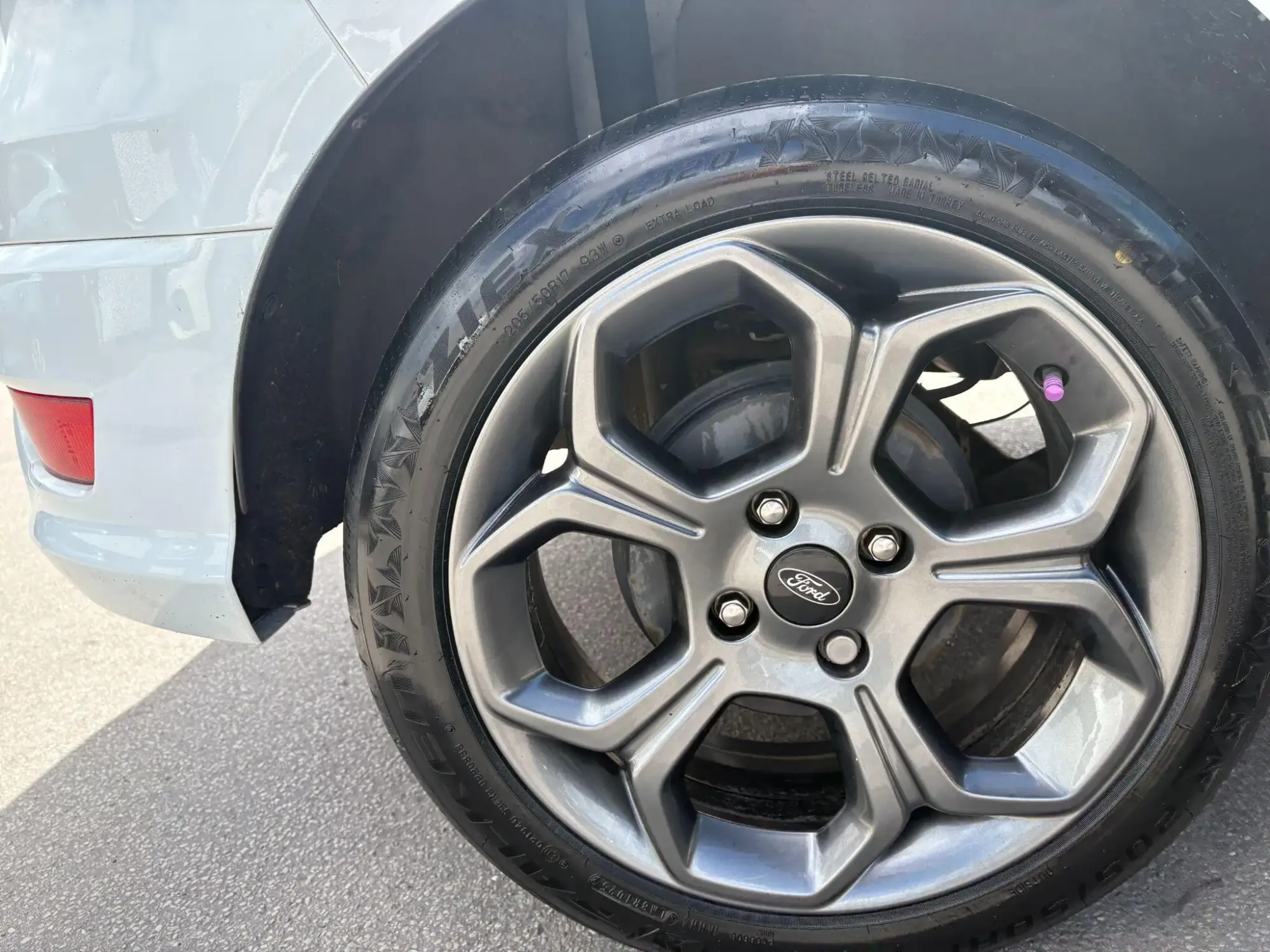 Ford EcoSport Image 22