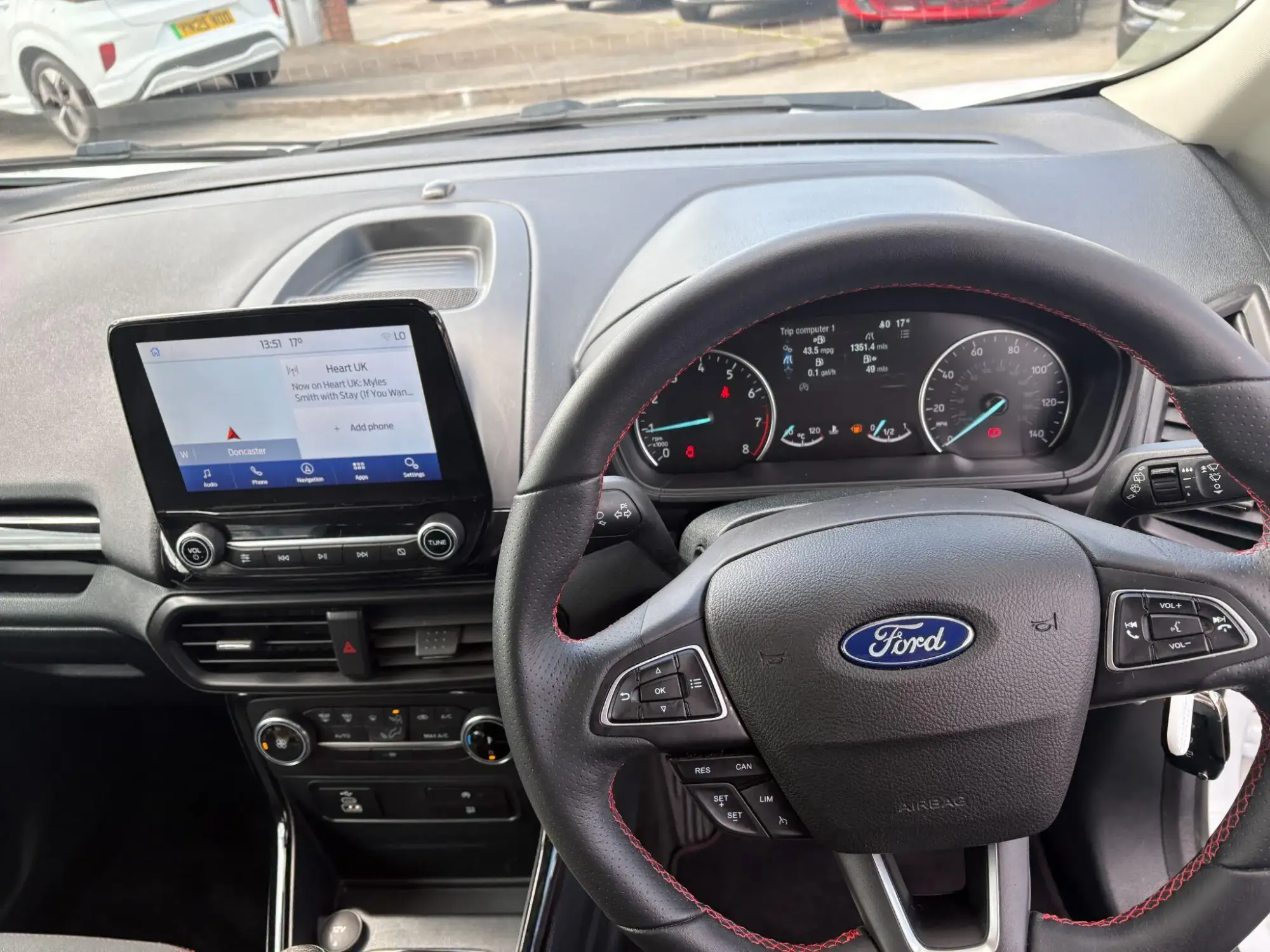 Ford EcoSport Image 28