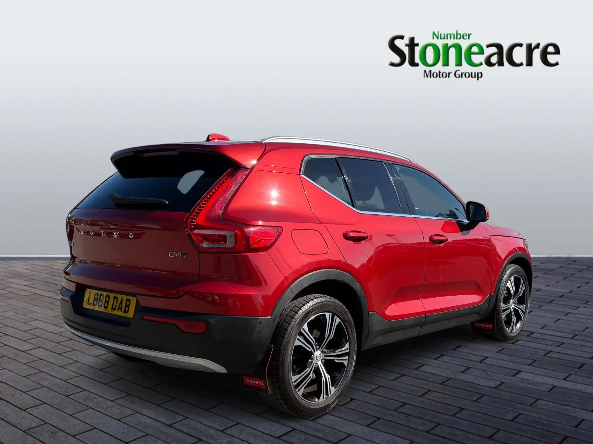 Volvo XC40 Inscription B4 (197 hp) Auto CK21NYB Image 3