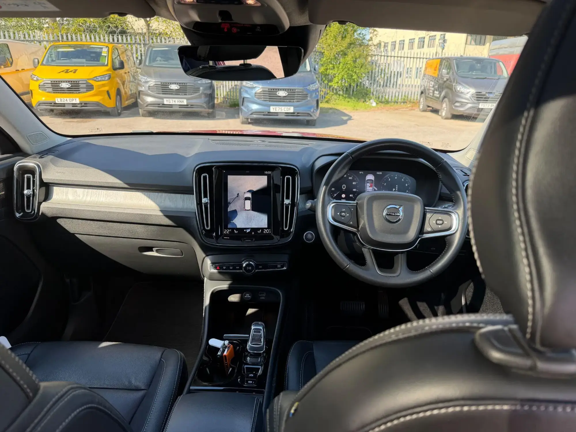 Volvo XC40 Image 19