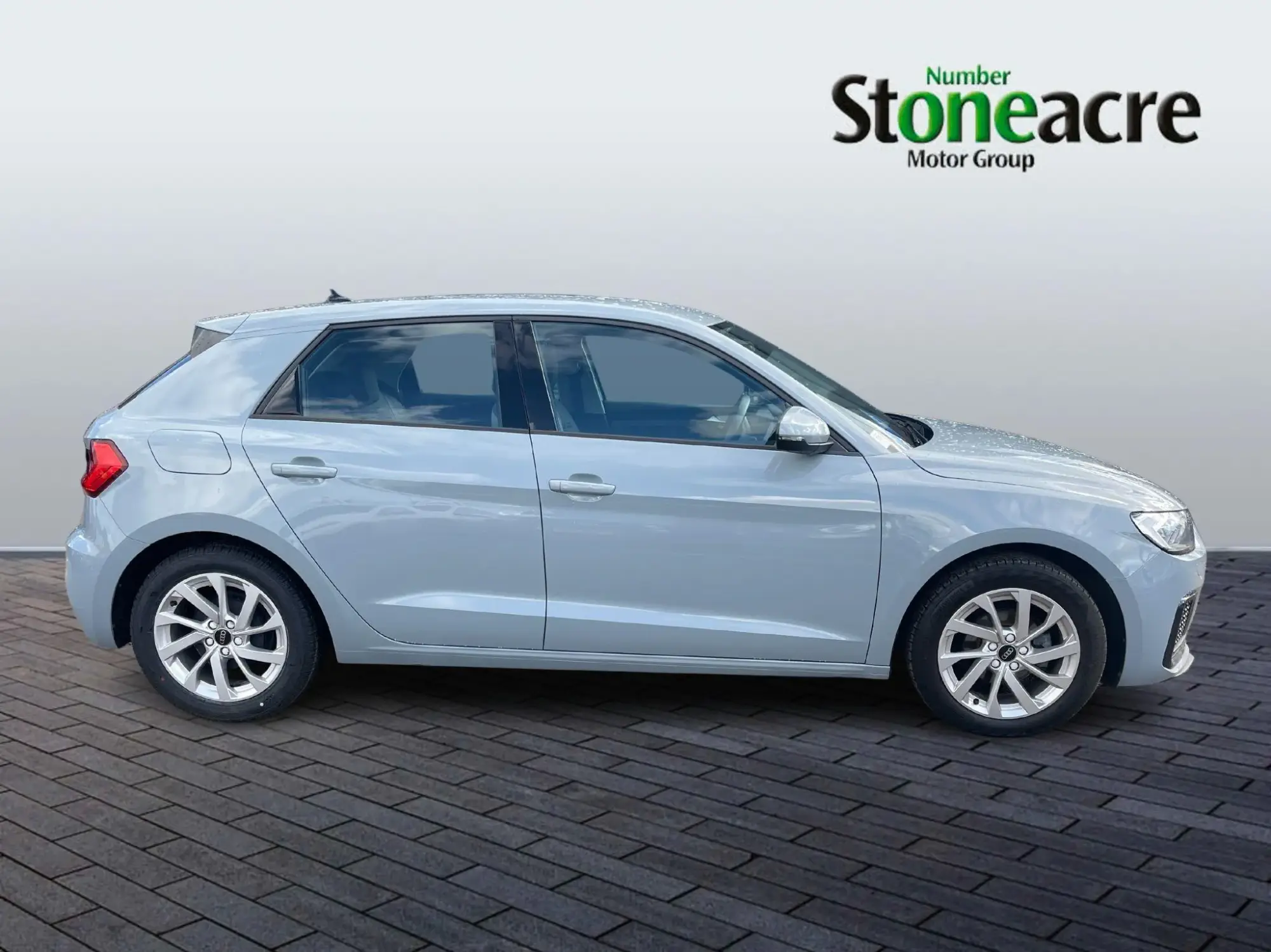 Audi A1 1.0 TFSI 25 Sport Sportback Euro 6 (s/s) 5dr YR22NNV Image 2