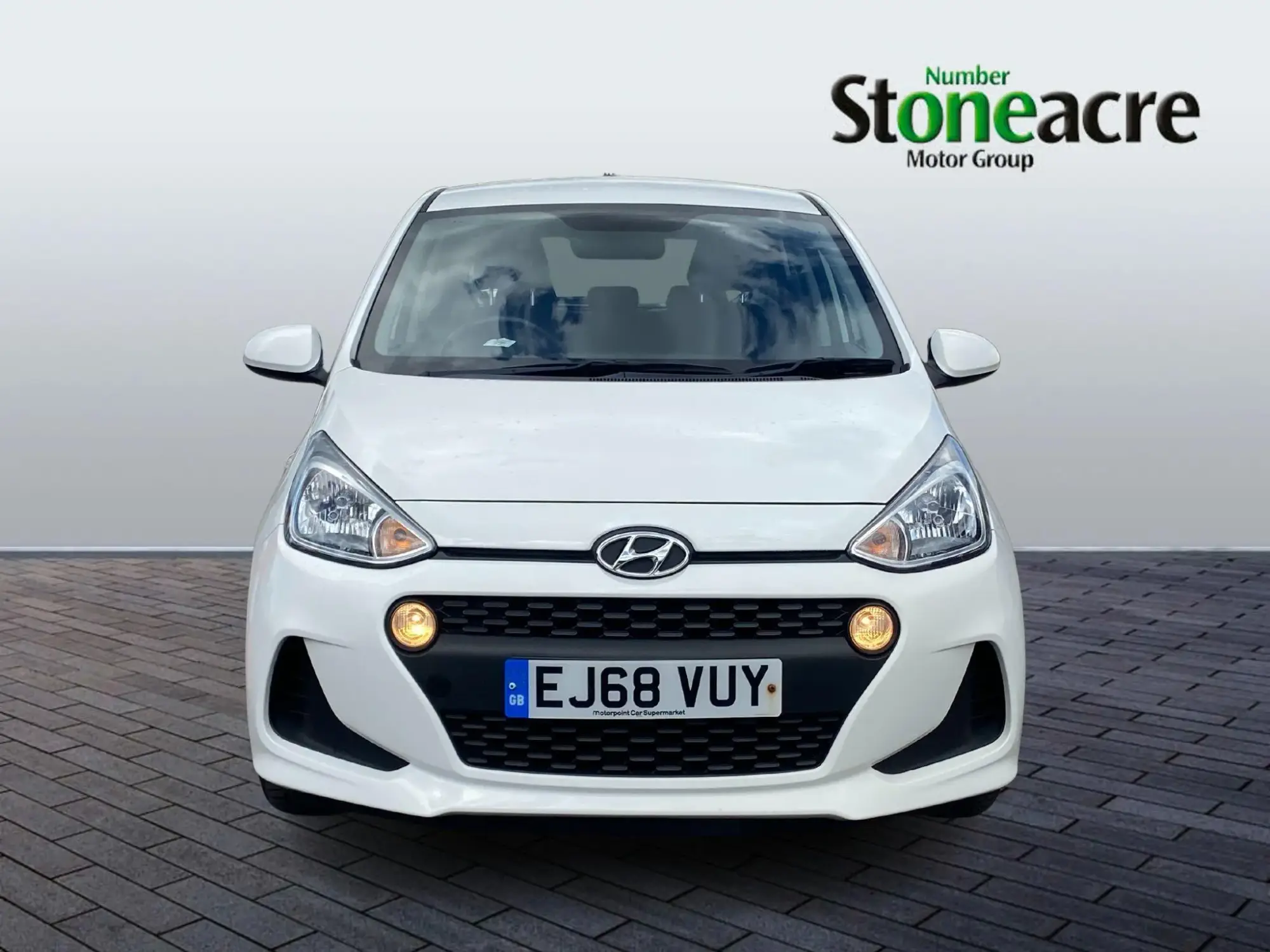 Hyundai i10 Image 2