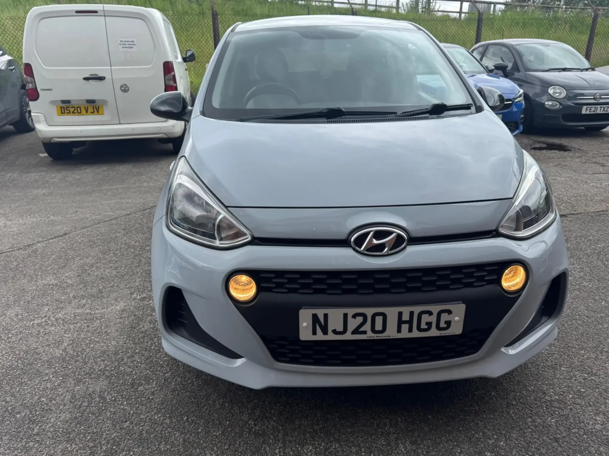 Hyundai i10 1.0 Play Hatchback 5dr Petrol Manual Euro 6 (67 ps) NJ20HGG Image 2