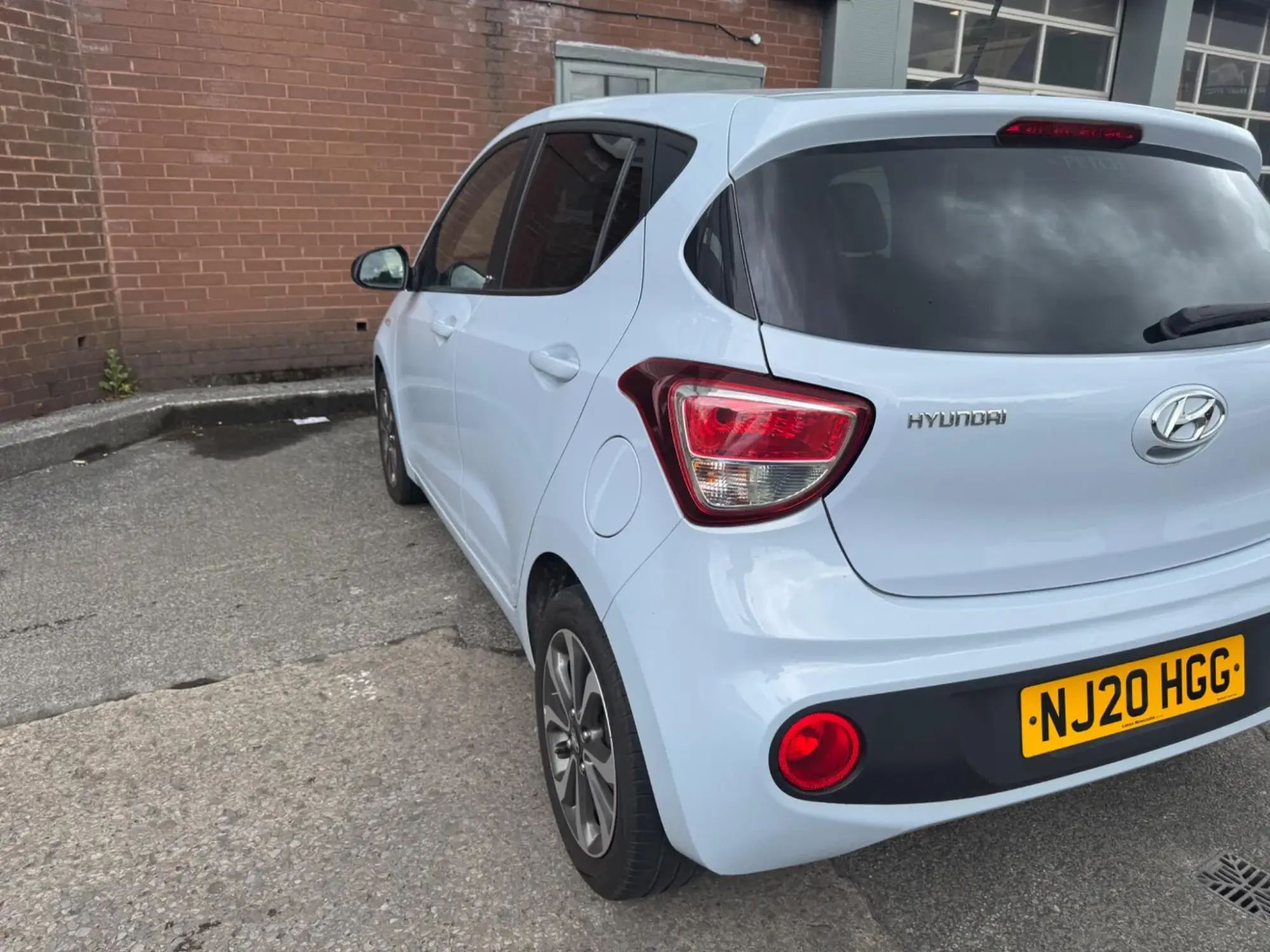 Hyundai i10 1.0 Play Hatchback 5dr Petrol Manual Euro 6 (67 ps) NJ20HGG Image 3