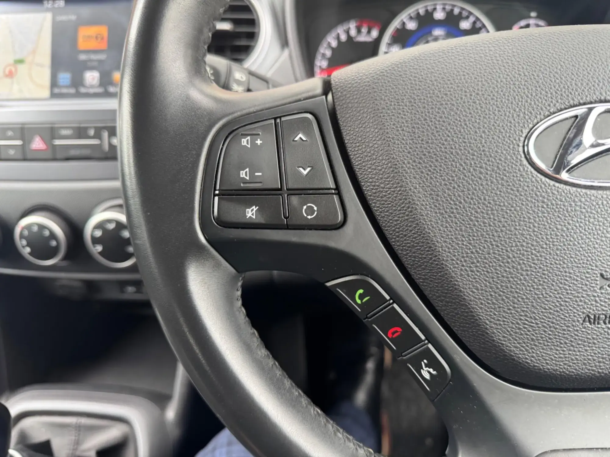 Hyundai i10 Image 8