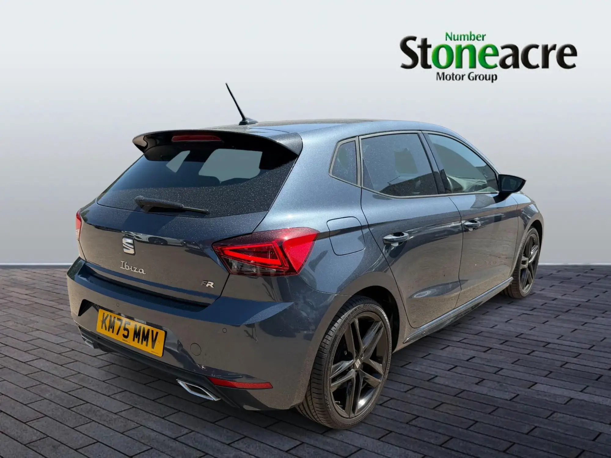 SEAT Ibiza 1.0 TSI FR Black Edition Euro 6 (s/s) 5dr KM75MMV Image 3