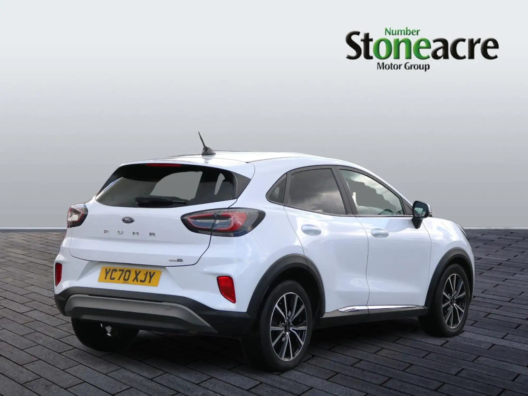 Ford Puma 1.0 EcoBoost Hybrid mHEV Titanium 5dr YC70XJY Image 3