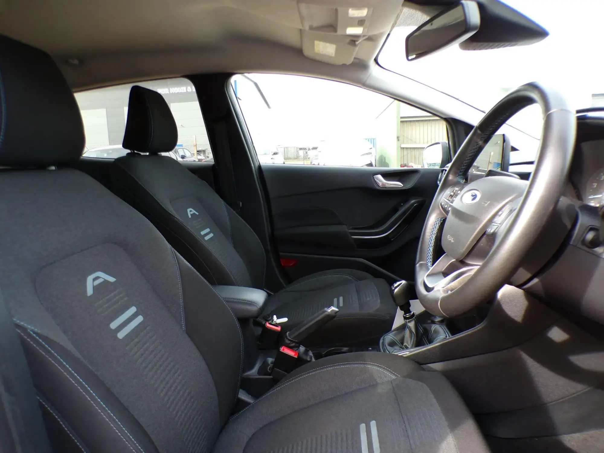 Ford Fiesta Image 10