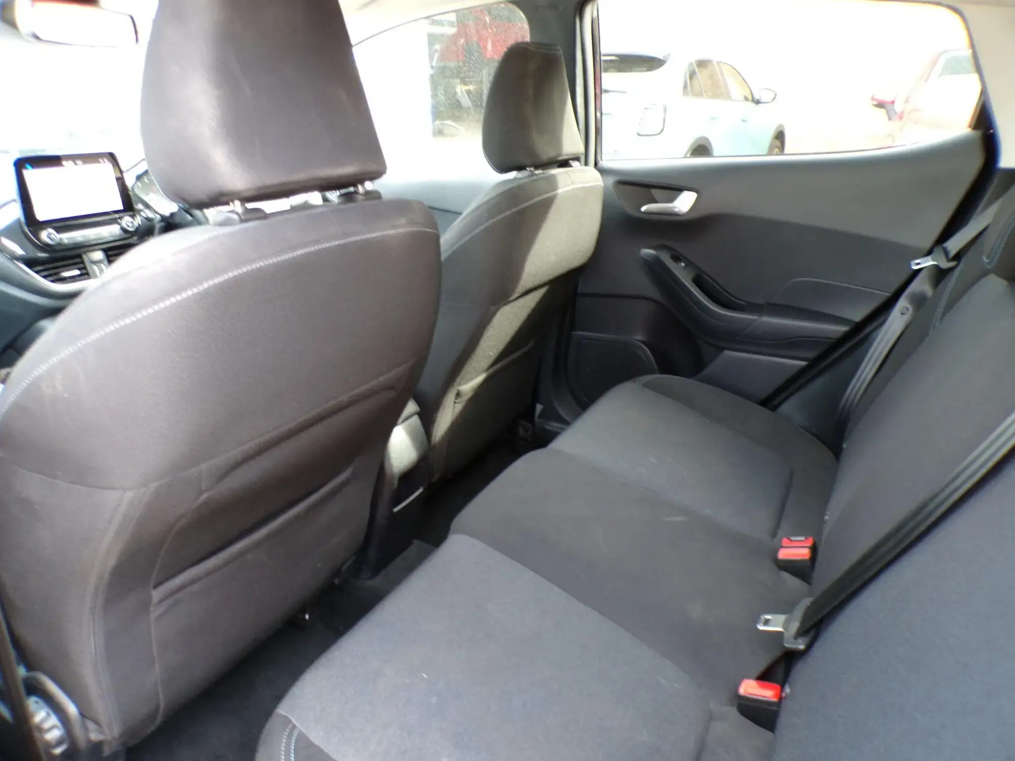Ford Fiesta Image 12
