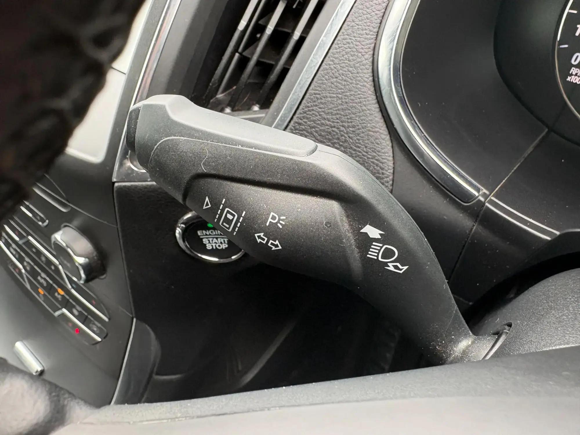 Ford S-Max Image 21 Ford S-Max Image 21