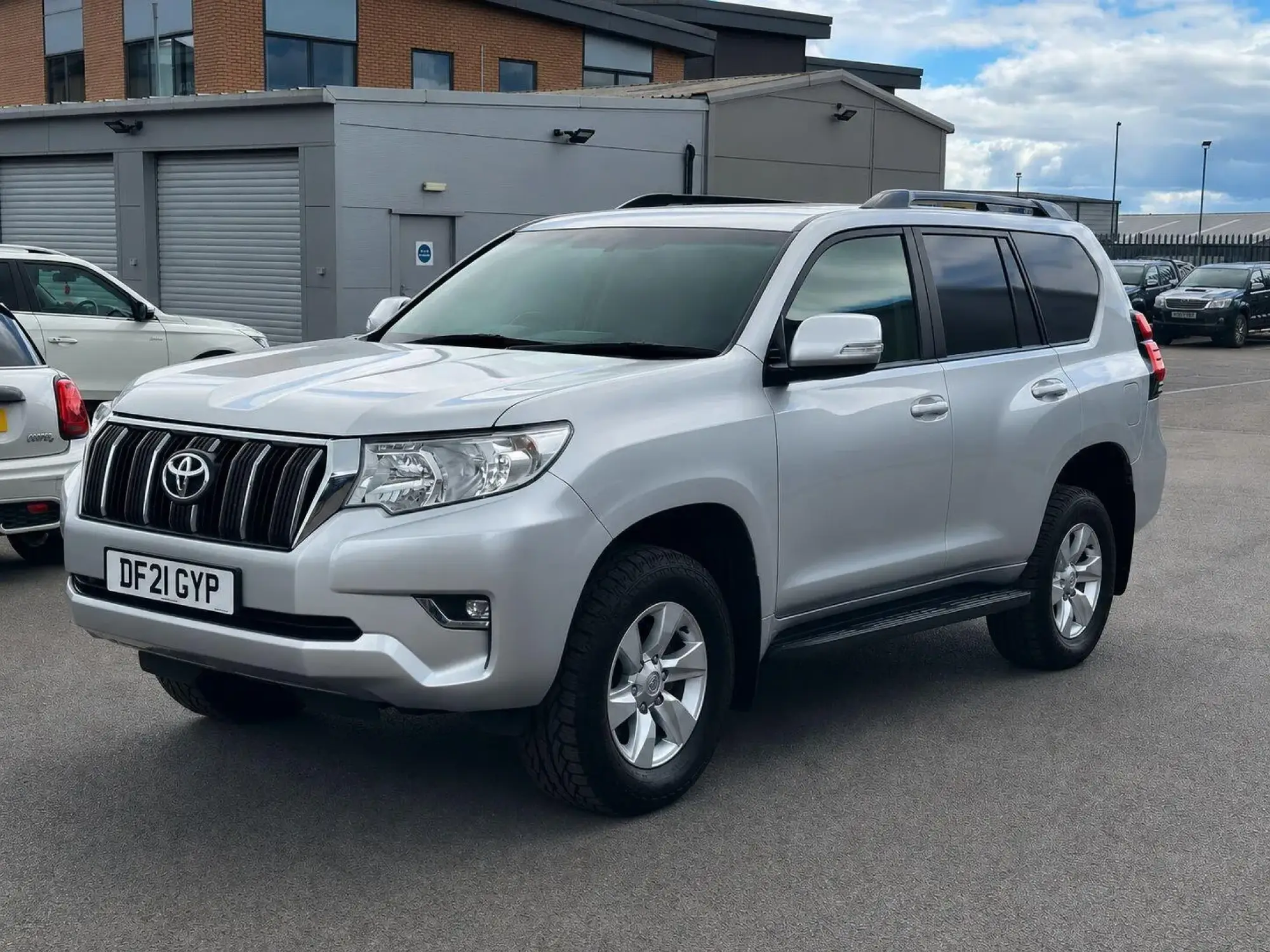 Toyota Land Cruiser Image 5 Toyota Land Cruiser Image 5