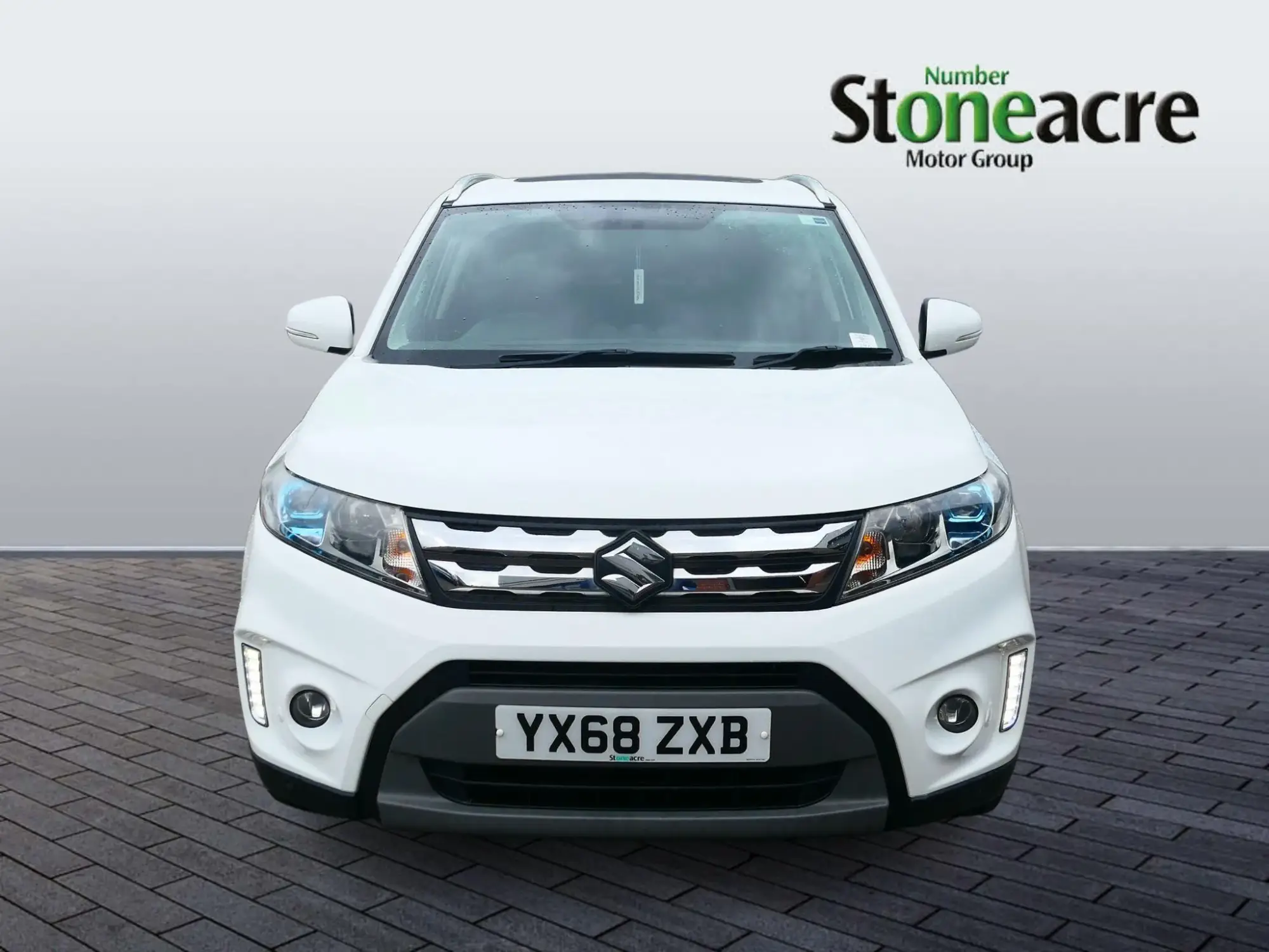Suzuki Vitara 1.6 SZ5 5dr YX68ZXB Image 2