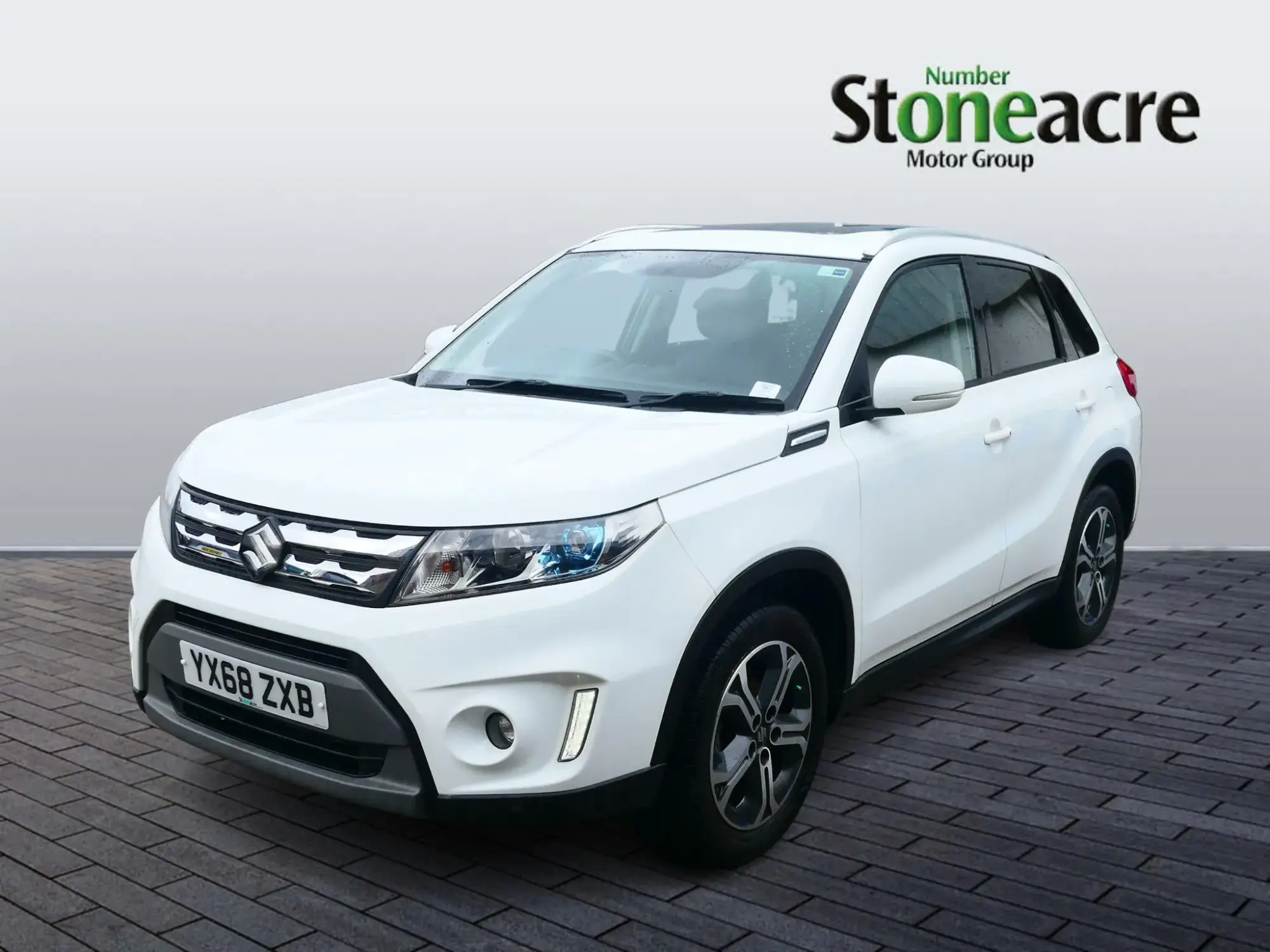 Suzuki Vitara 1.6 SZ5 5dr YX68ZXB Image 3