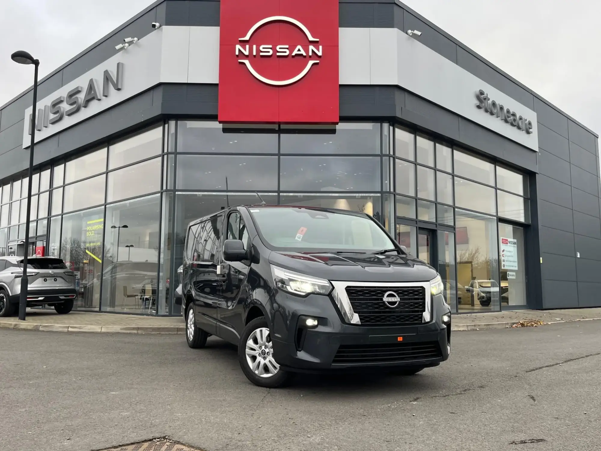 Nissan Primastar 2.0 dCi 30 Tekna L1 Euro 6 (s/s) 5dr Image 1