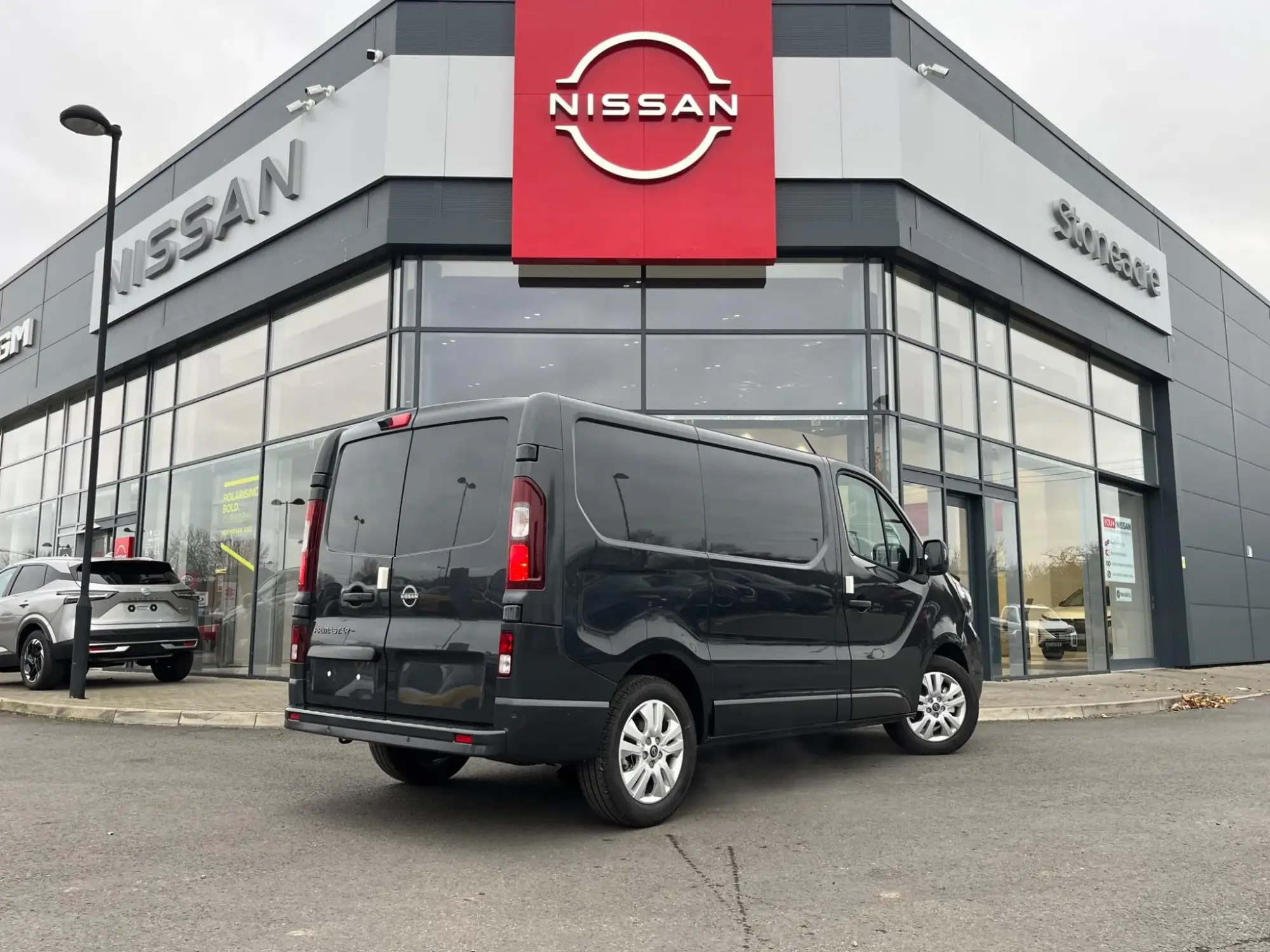Nissan Primastar 2.0 dCi 30 Tekna L1 Euro 6 (s/s) 5dr Image 3