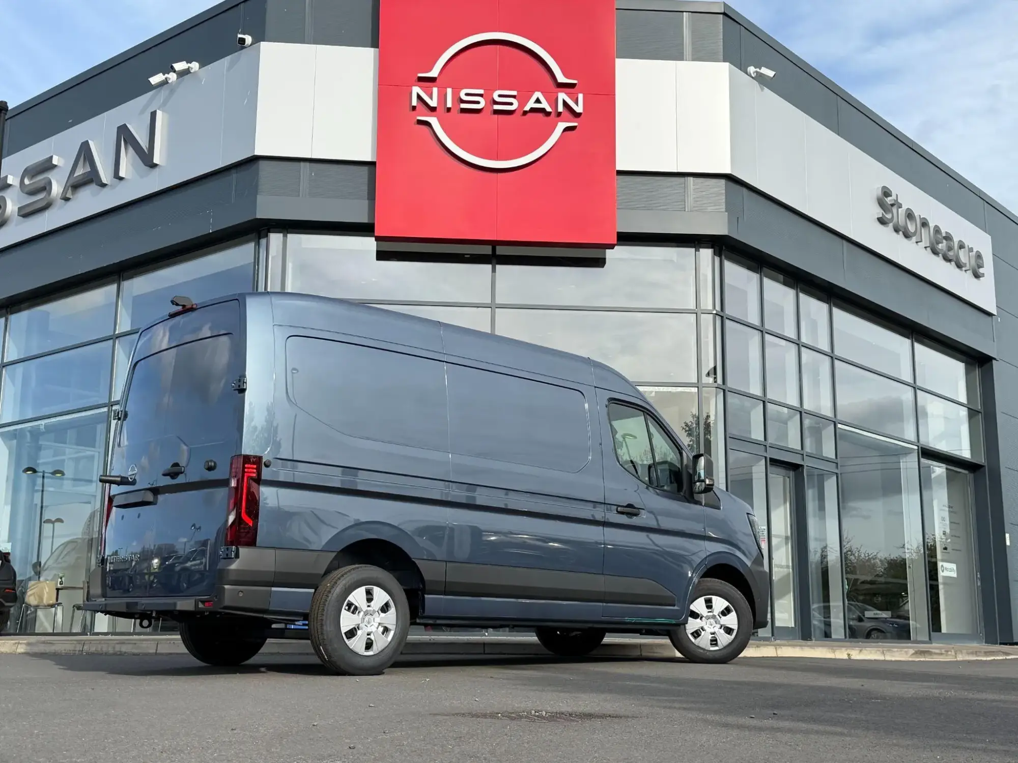 Nissan Interstar Image 3