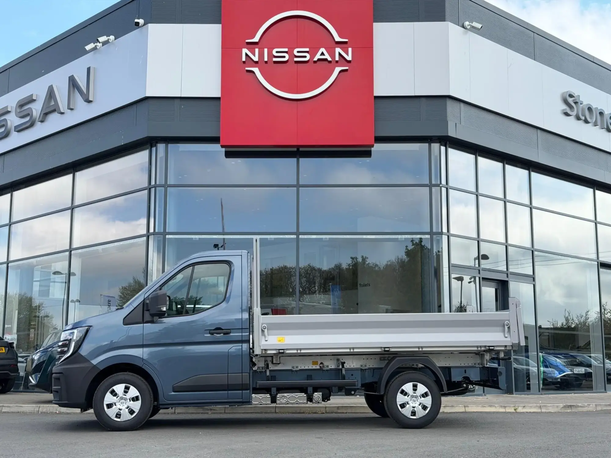 Nissan Interstar Image 4