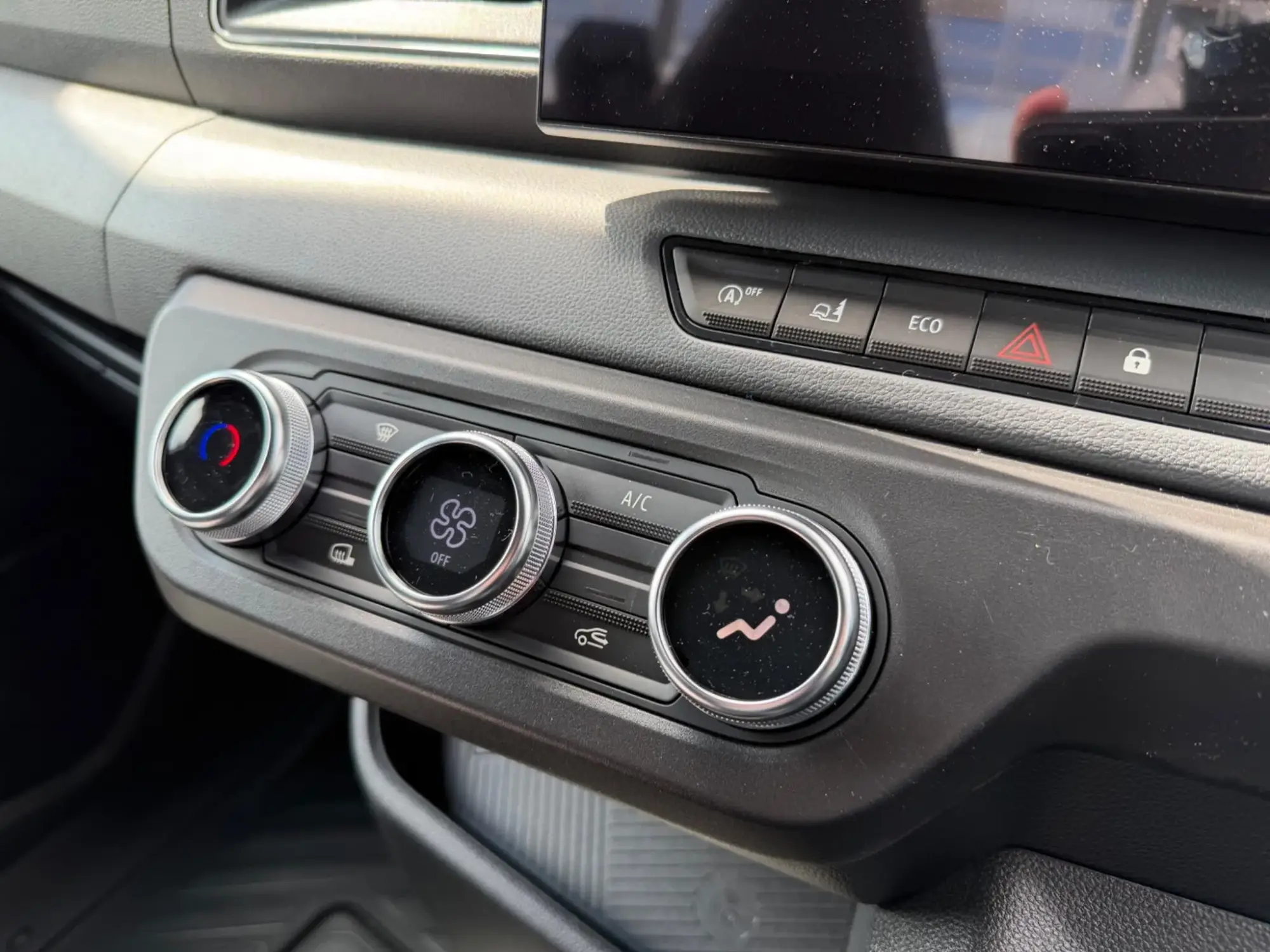 Nissan Interstar Image 20