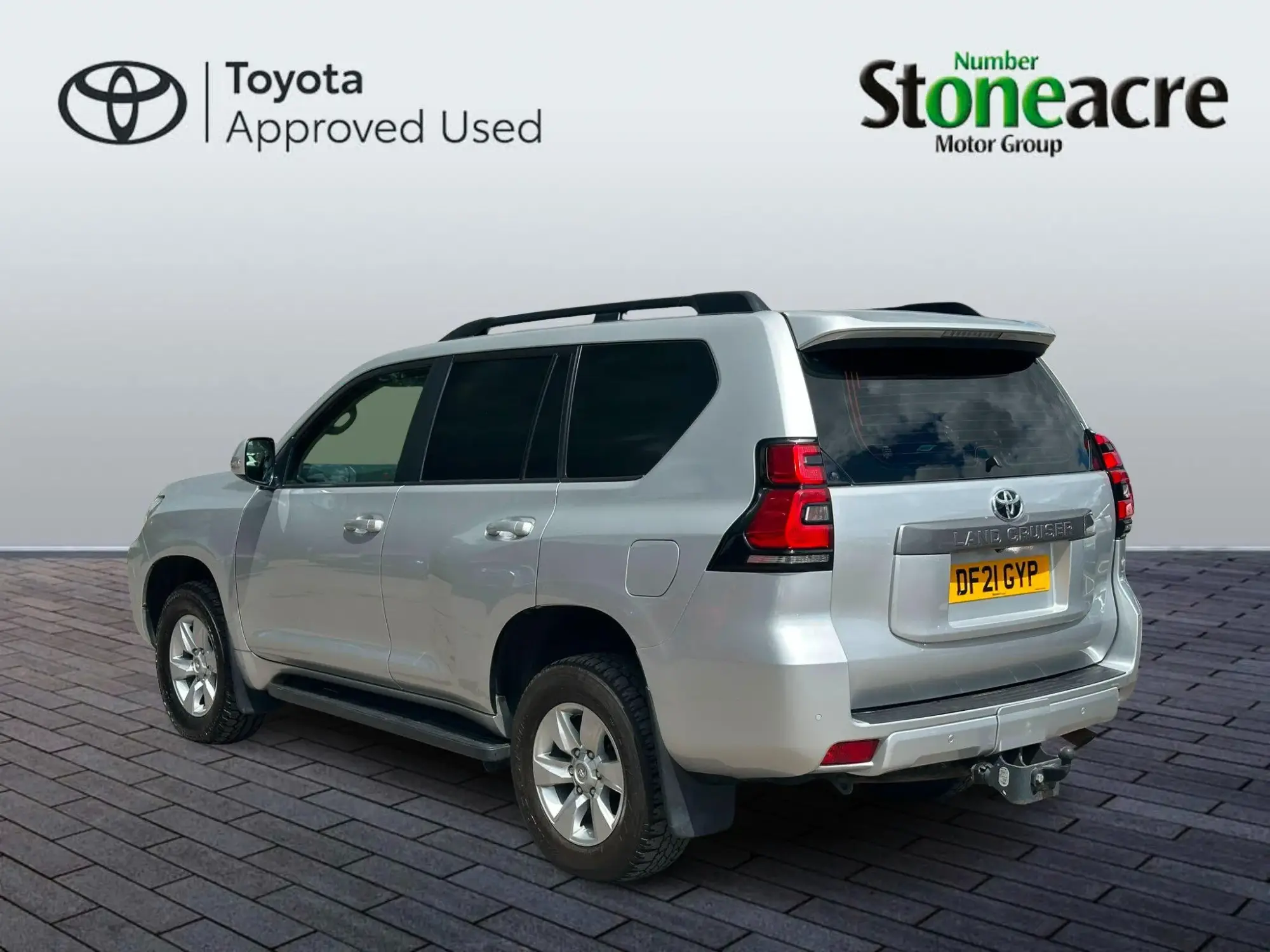 Toyota Land Cruiser Image 4