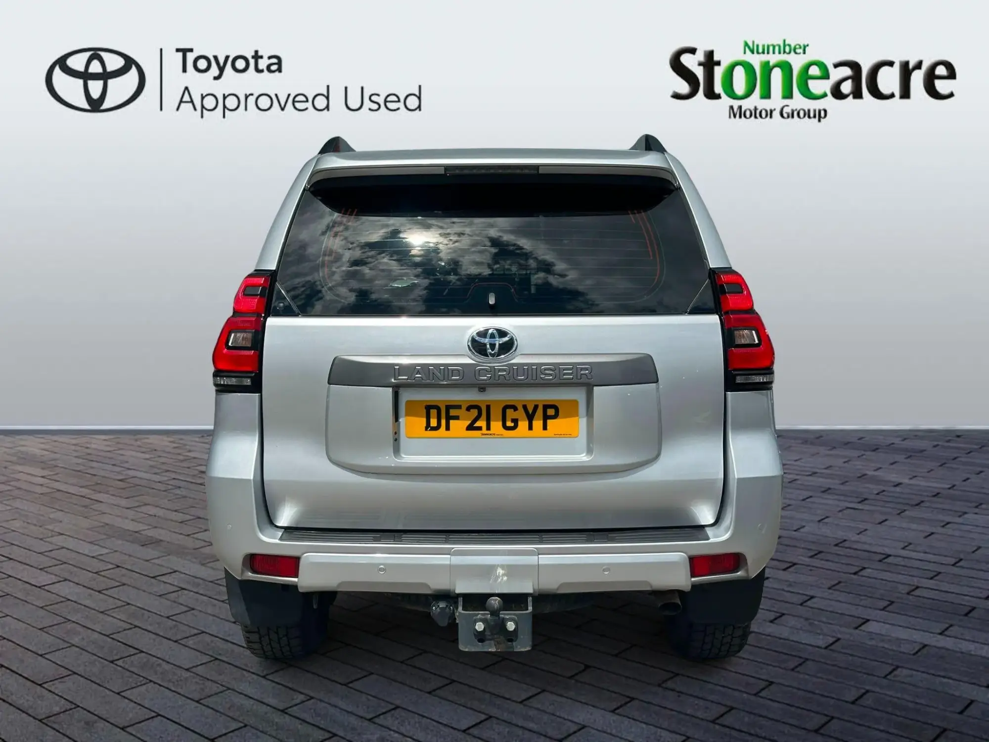 Toyota Land Cruiser Image 19