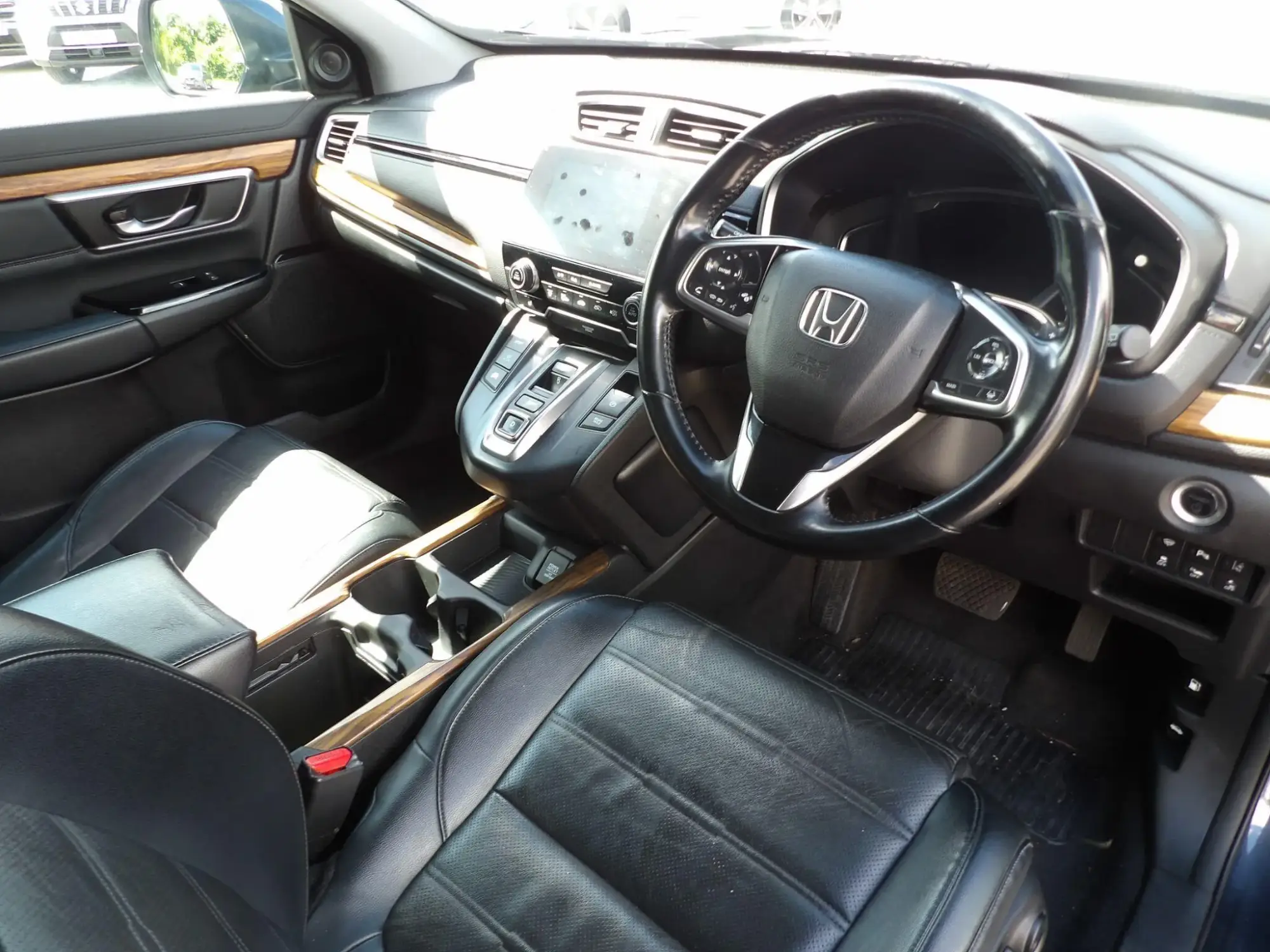 Honda CR-V Hybrid 2.0 h i-MMD SR eCVT Euro 6 (s/s) 5dr LM70HLV Image 2
