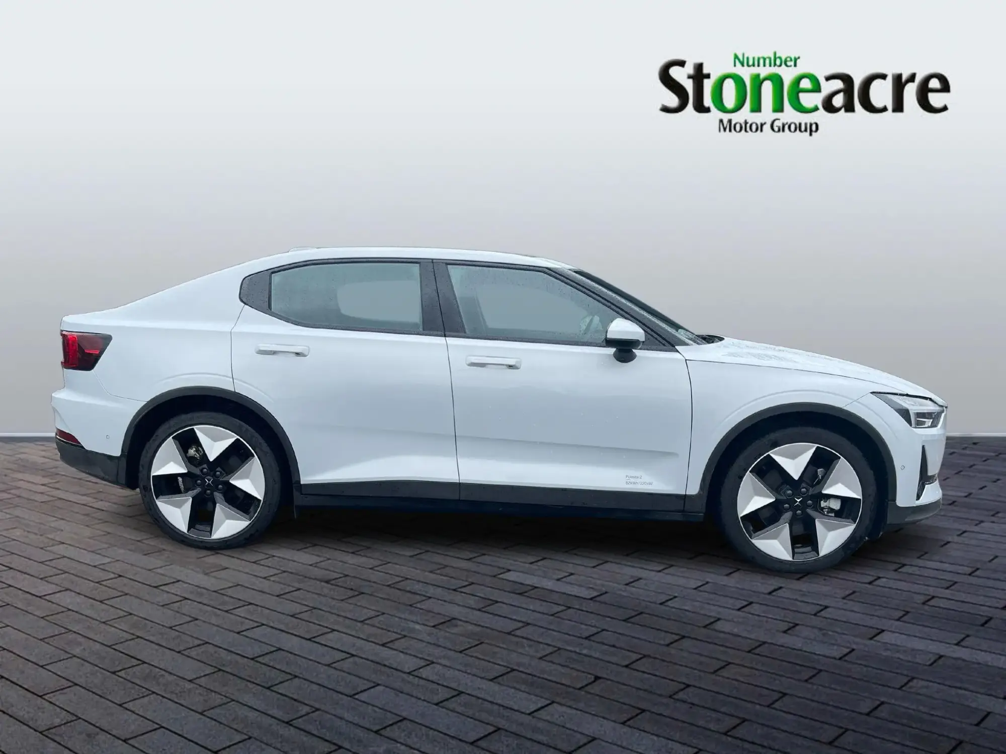 Polestar 2 Single Motor 82kWh Long Range Fastback Auto RWD 5dr OV74GEY Image 2