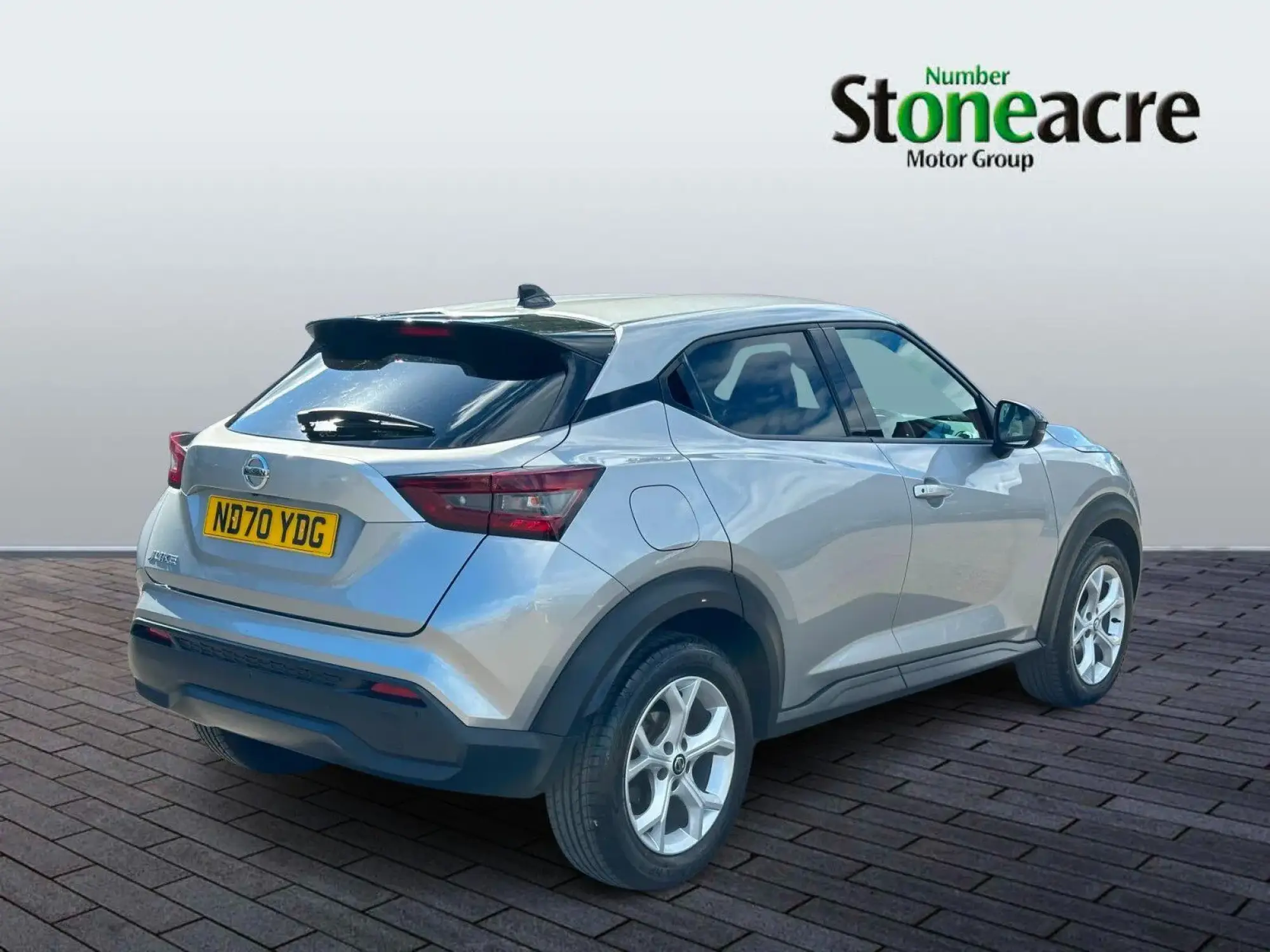 Nissan Juke 1.0 DiG-T N-Connecta 5dr ND70YDG Image 2