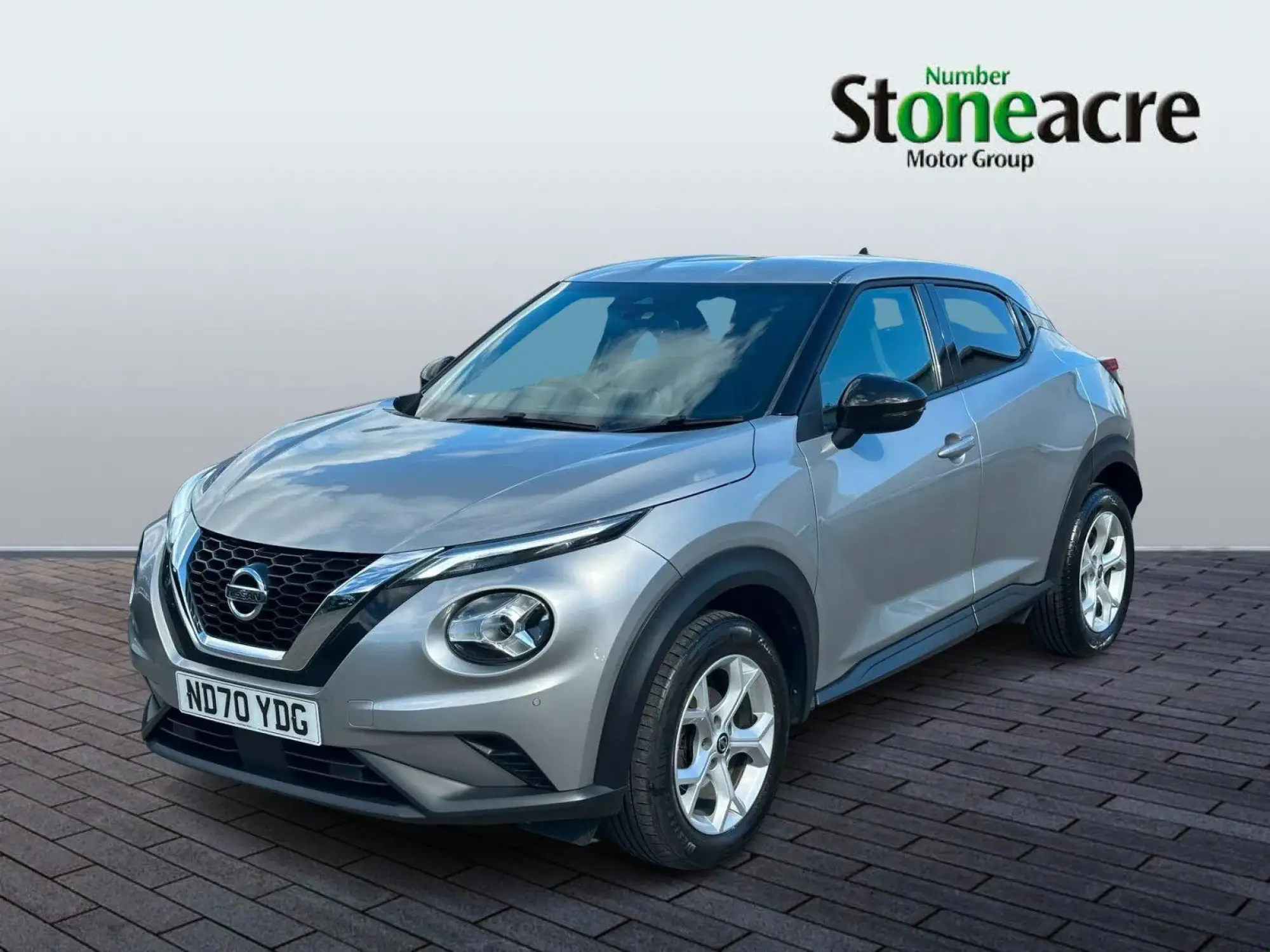 Nissan Juke 1.0 DiG-T N-Connecta 5dr ND70YDG Image 3