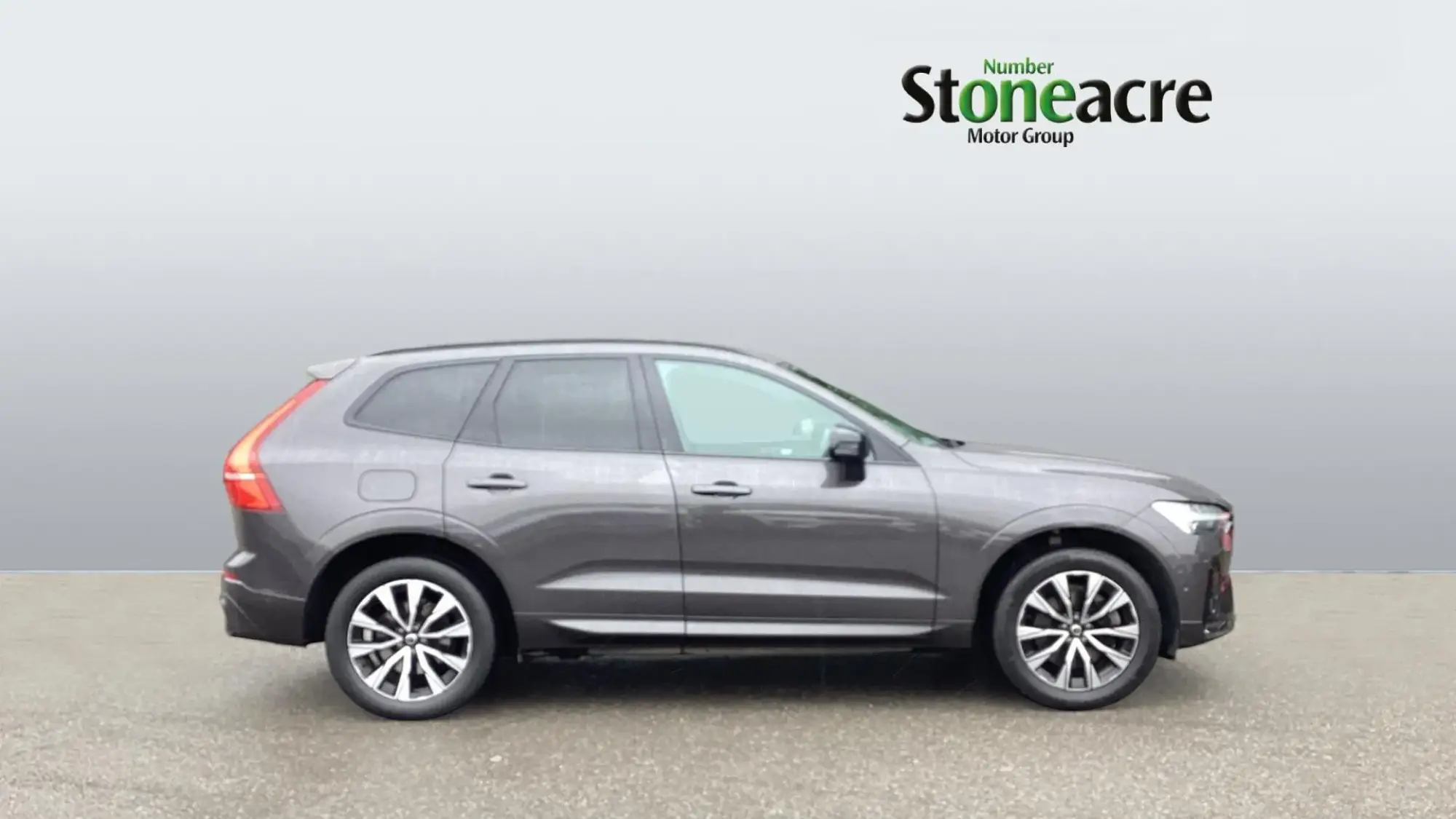 Volvo XC60 Plus Dark B5 (250 hp) LK23SSO Image 3