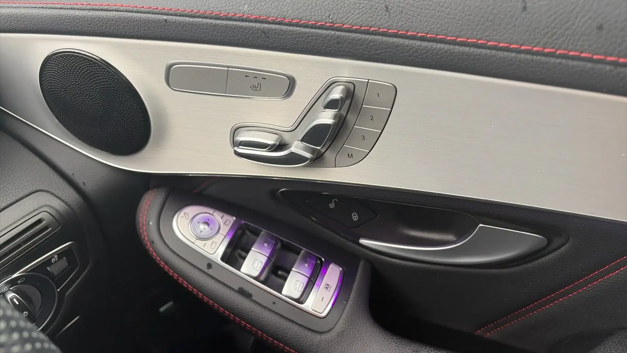 Mercedes-Benz GLC Image 24 Mercedes-Benz GLC Image 24
