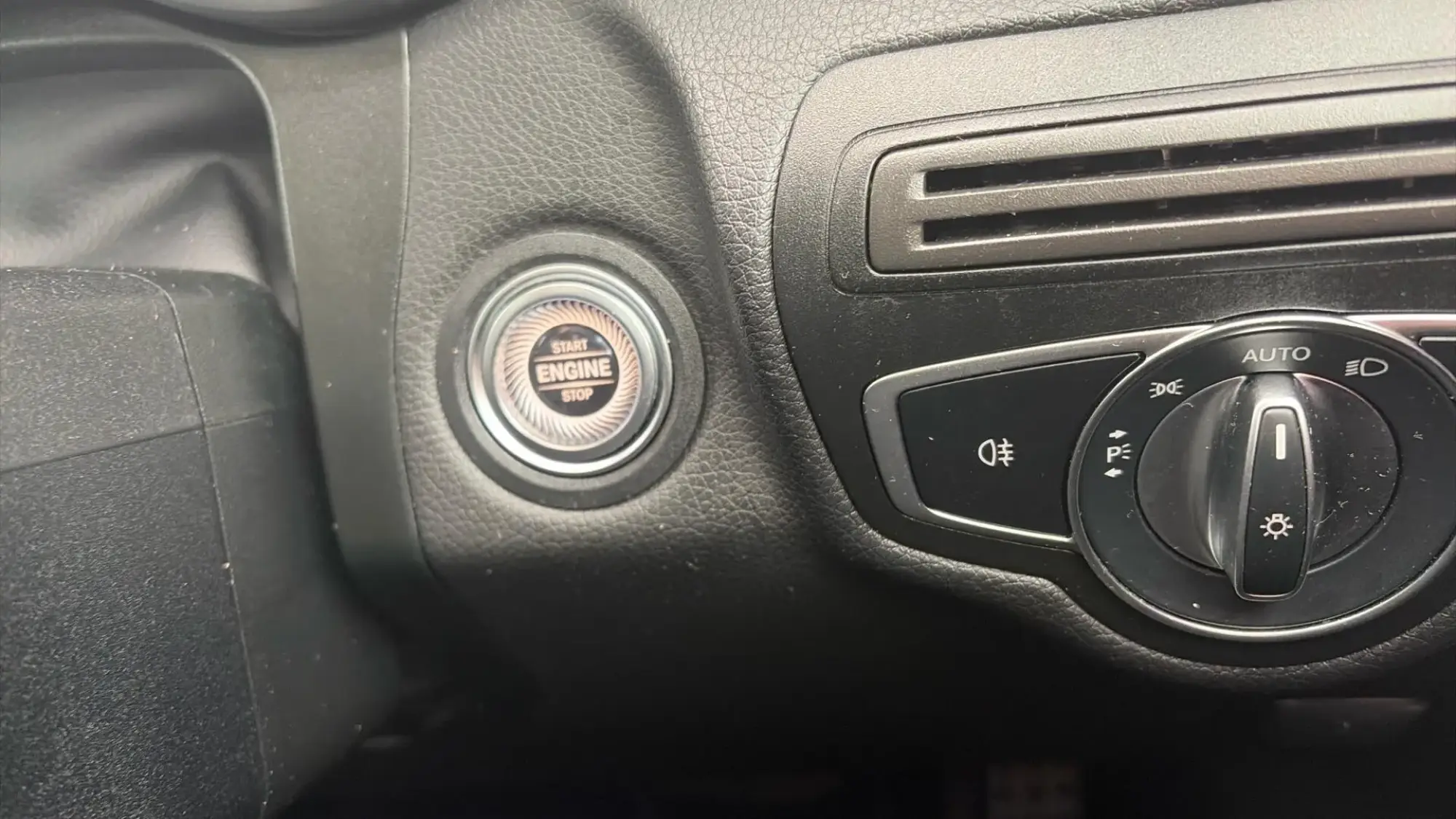 Mercedes-Benz GLC Image 27 Mercedes-Benz GLC Image 27
