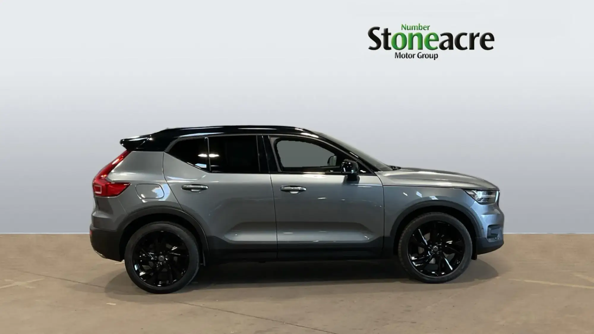Volvo XC40 2.0 T5 R-Design Pro Auto AWD Euro 6 (s/s) 5dr ND19YNN Image 3