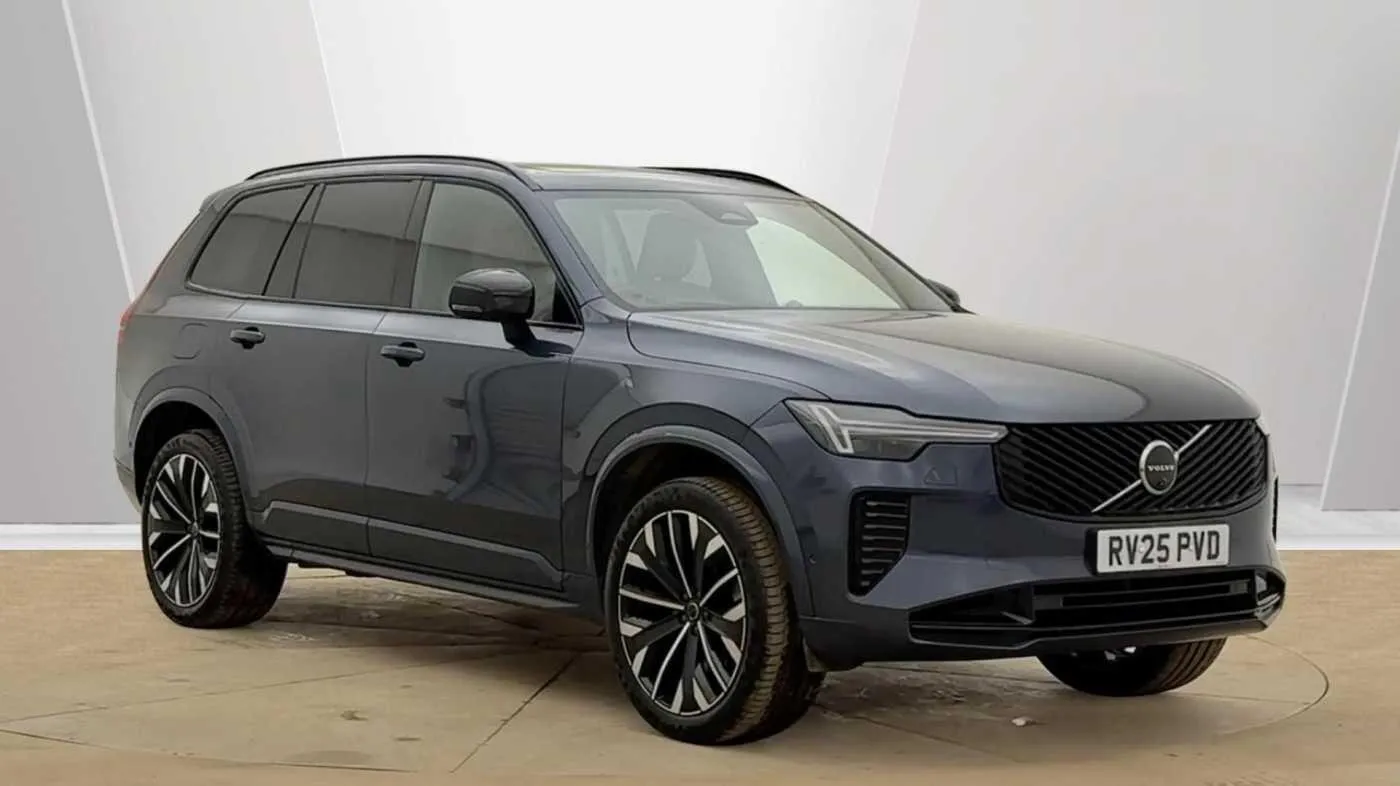 Volvo XC90 listing photo
