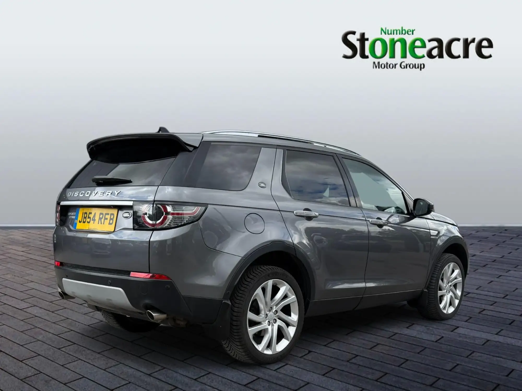 Land Rover Discovery Sport 2.0 TD4 HSE Luxury Auto 4WD Euro 6 (s/s) 5dr KC16MPU Image 3