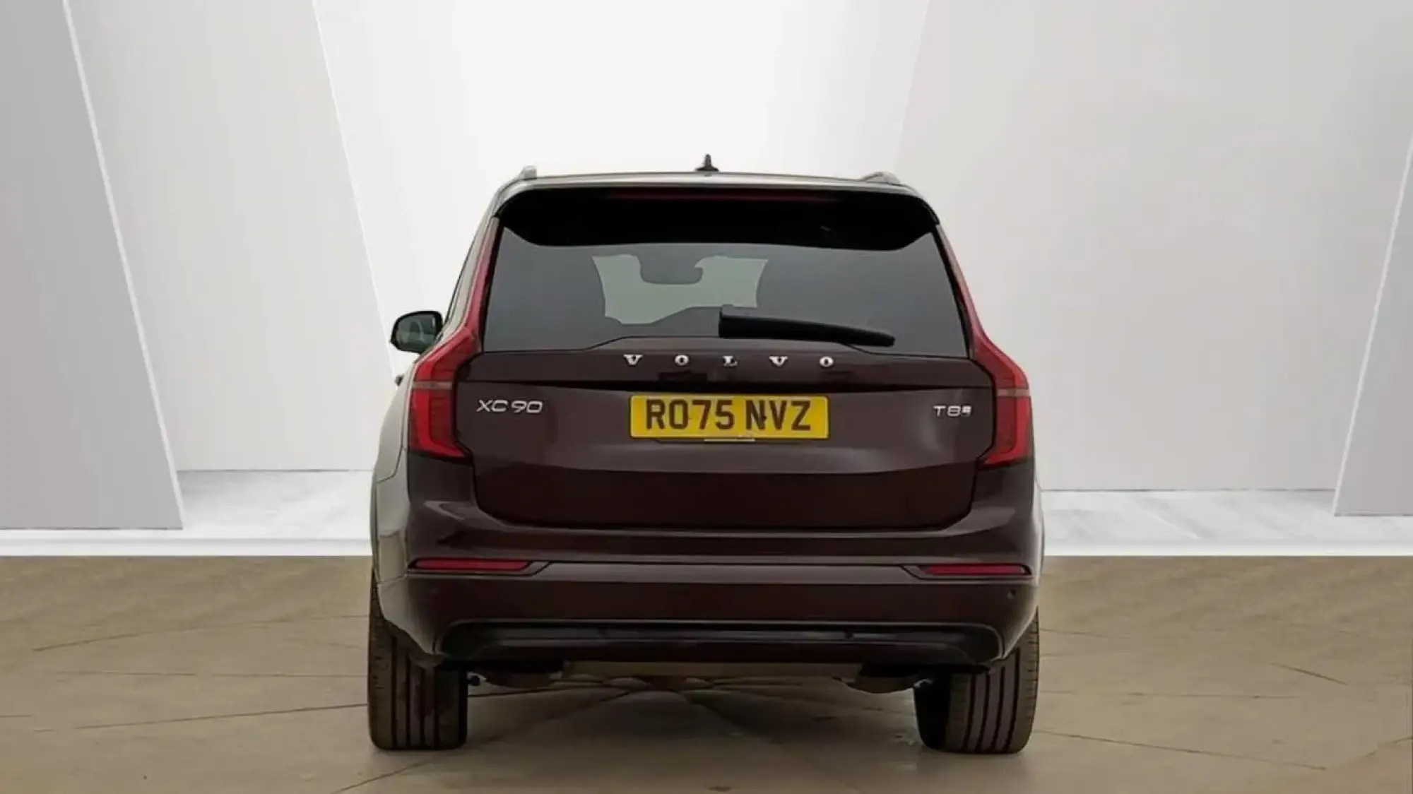 Volvo XC90 Plug-In Hybrid Image 4