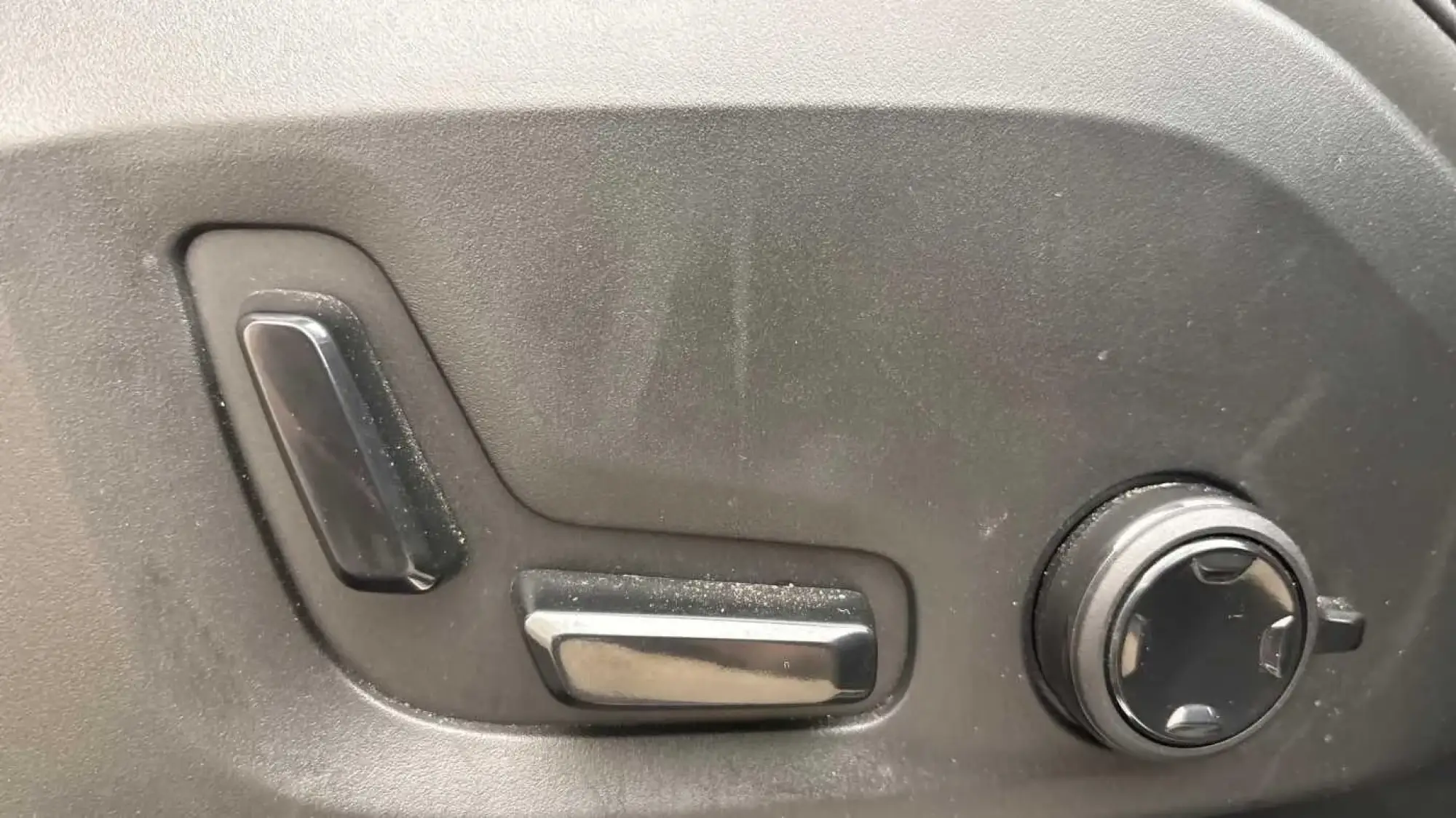 Volvo XC90 Plug-In Hybrid Image 27