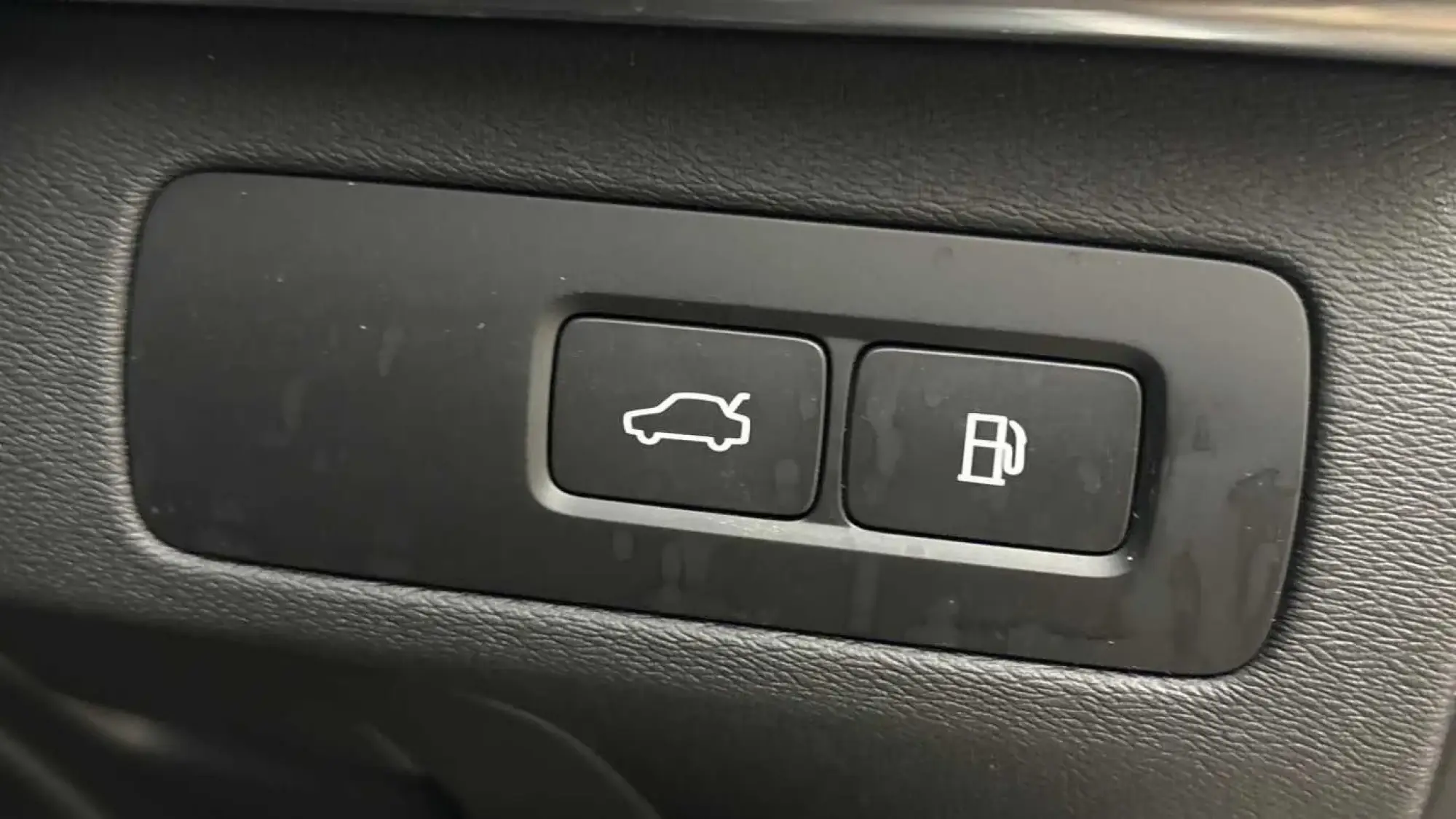 Volvo XC90 Plug-In Hybrid Image 29