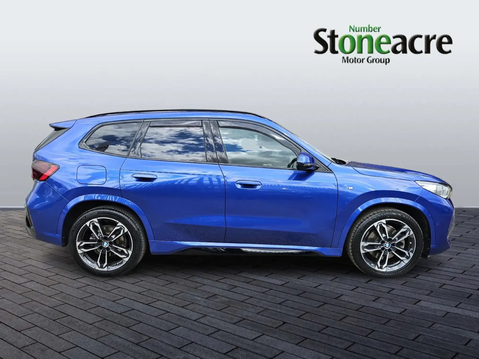 BMW X1 2.0 23d MHT M Sport (Premier) DCT xDrive Euro 6 (s/s) 5dr YE72KZU Image 2
