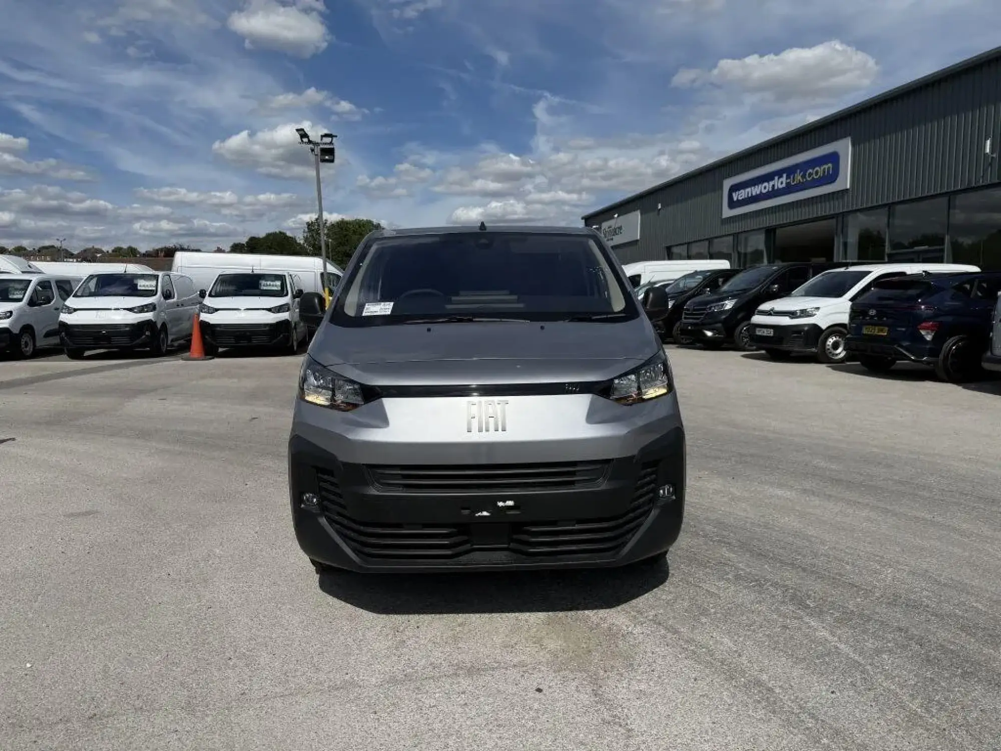 Fiat Scudo Panel Van 1.5 Multijet LWB Euro 6 (s/s) 6dr YN25GCV Image 3