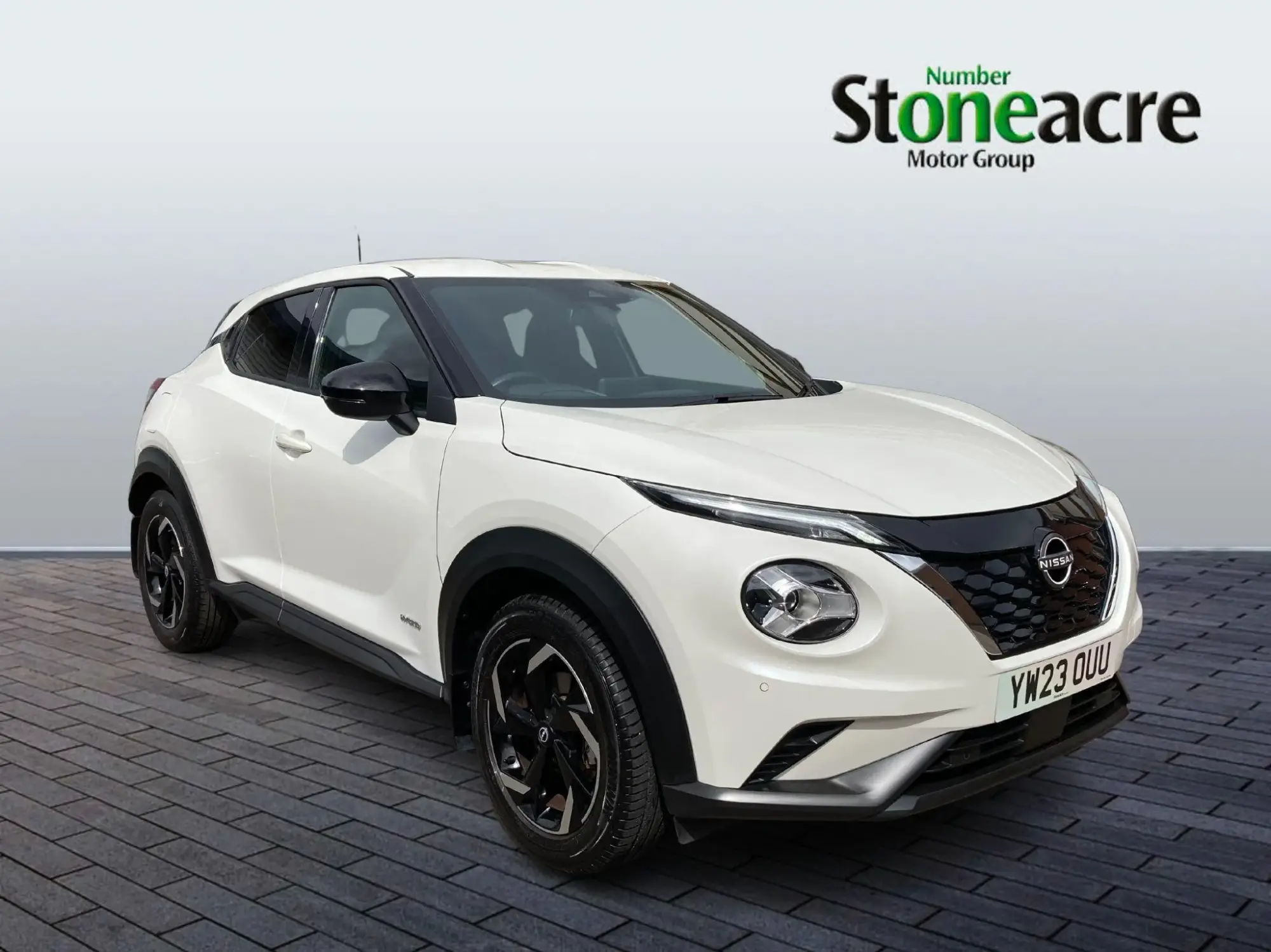 Nissan Juke Hybrid 1.6 N-Connecta Auto Euro 6 5dr YW23OUU Image 1