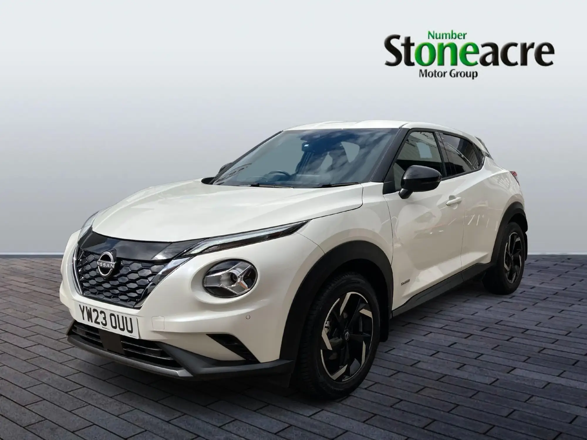 Nissan Juke Hybrid 1.6 N-Connecta Auto Euro 6 5dr YW23OUU Image 3