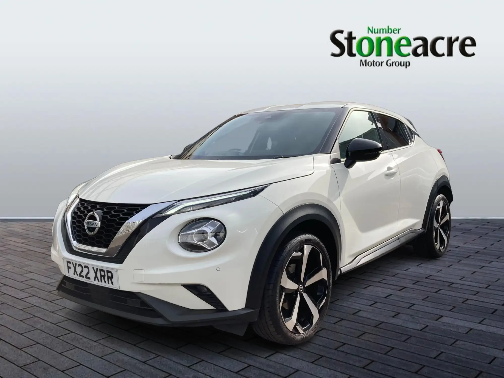 Nissan Juke 1.0 DiG-T 114 Tekna 5dr FX22XRR Image 3