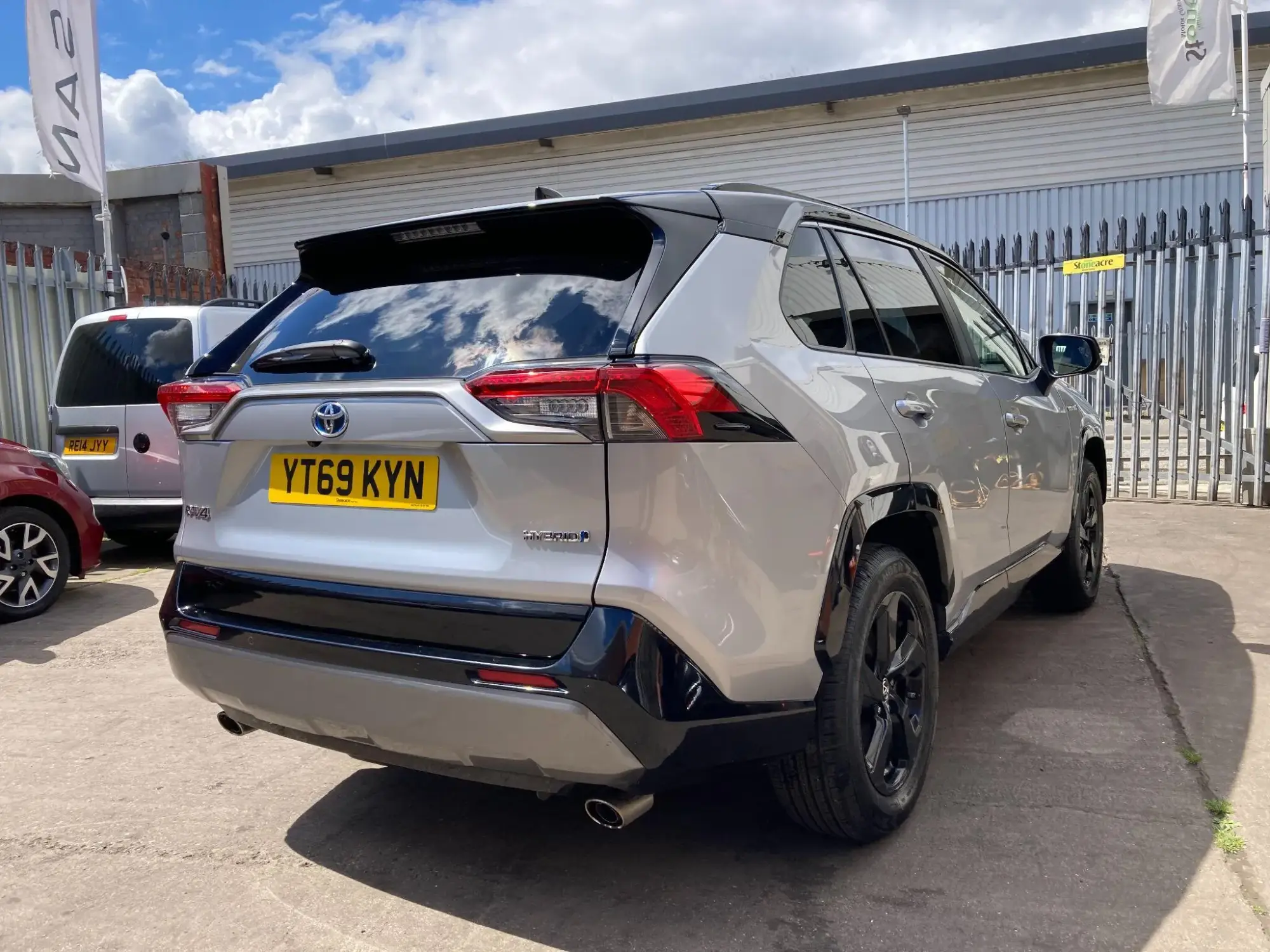 Toyota RAV4 Image 21
