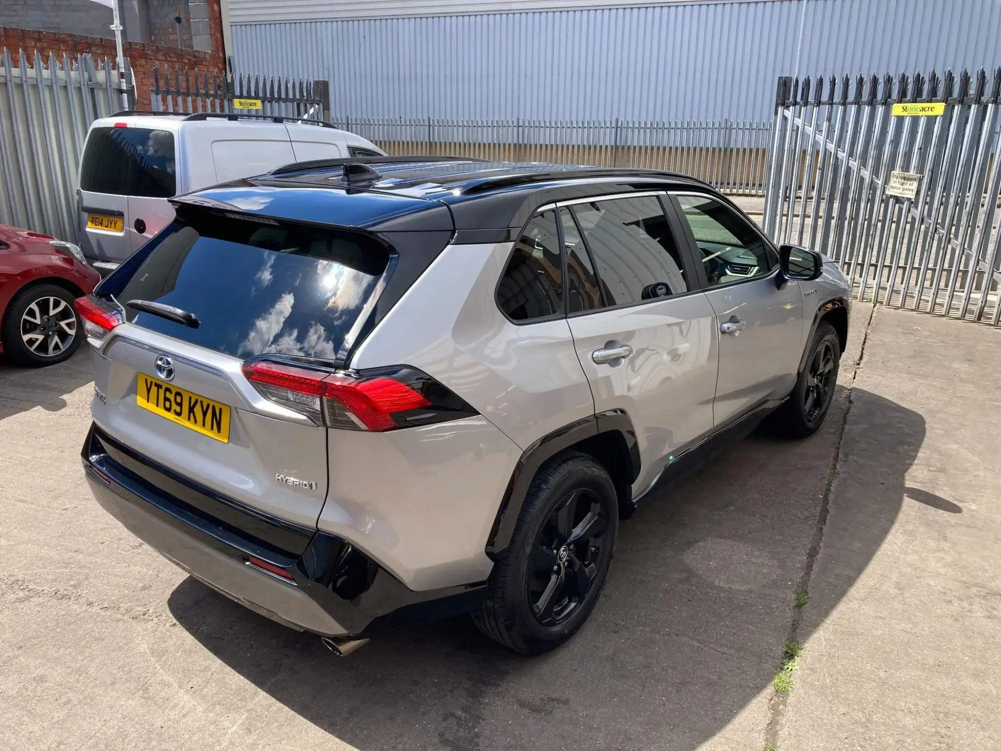 Toyota RAV4 Image 22