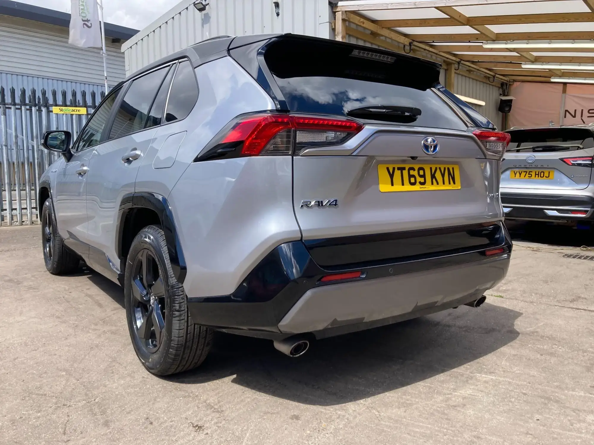 Toyota RAV4 Image 25
