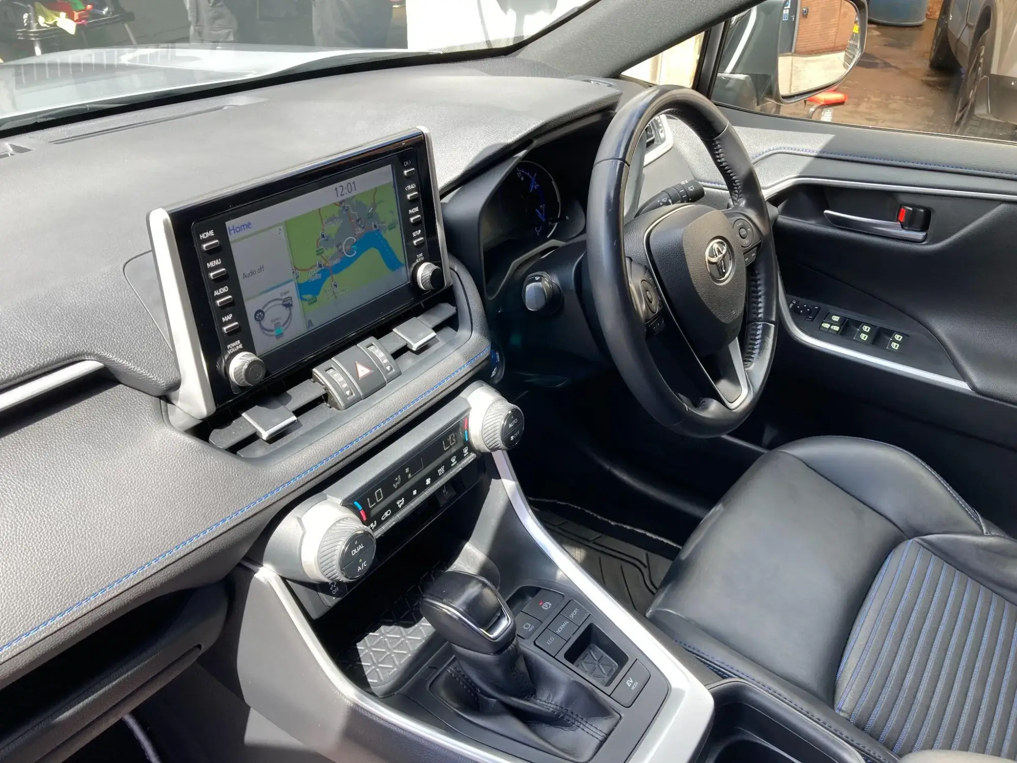 Toyota RAV4 Image 34